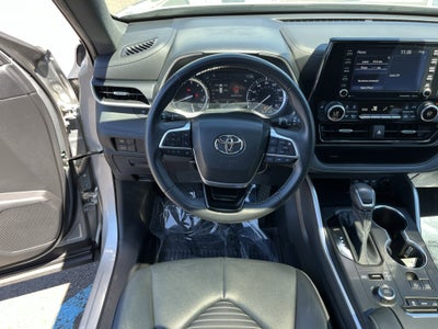 2022 Toyota Highlander XSE