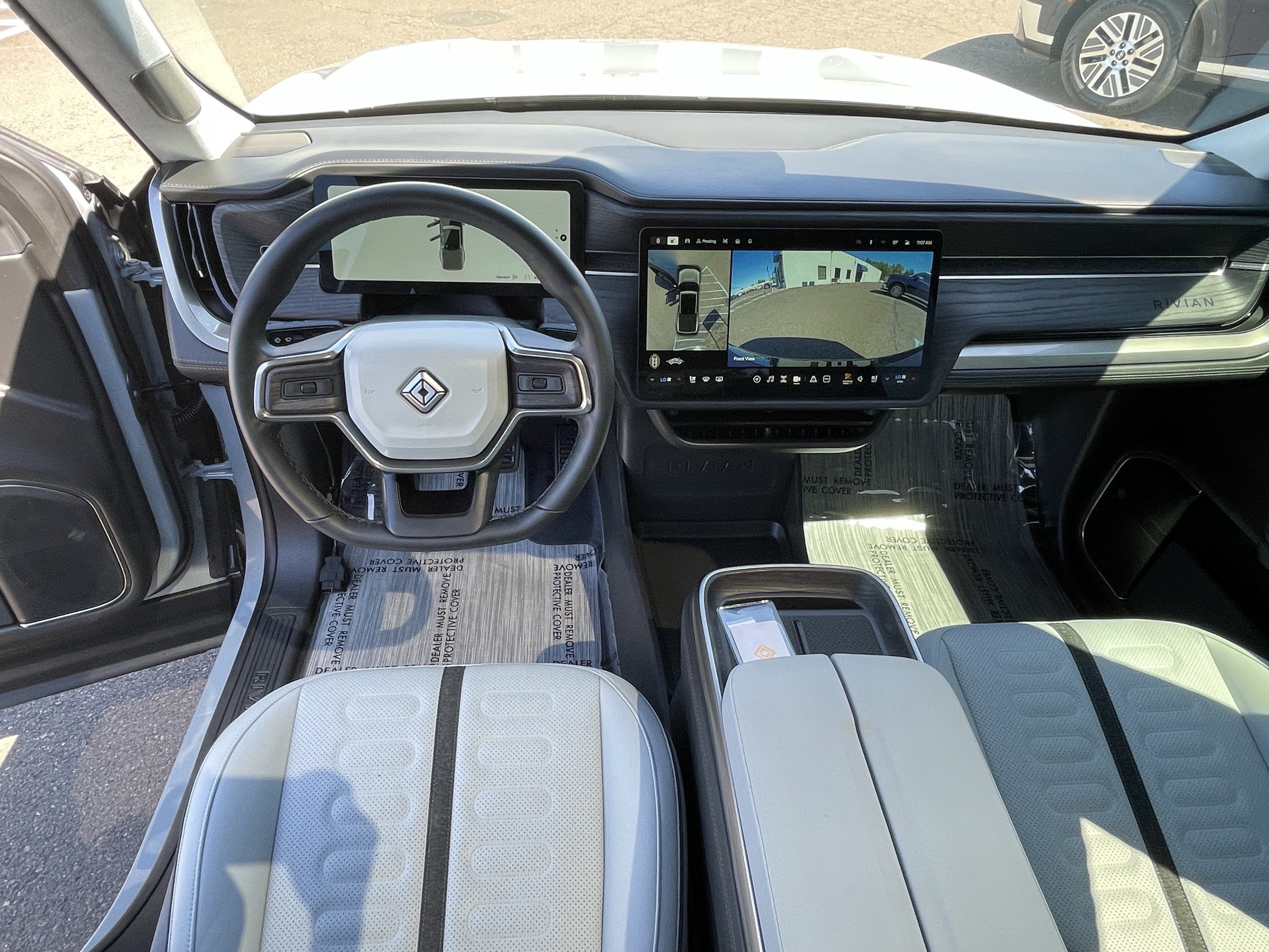 2025 Rivian R1T Adventure
