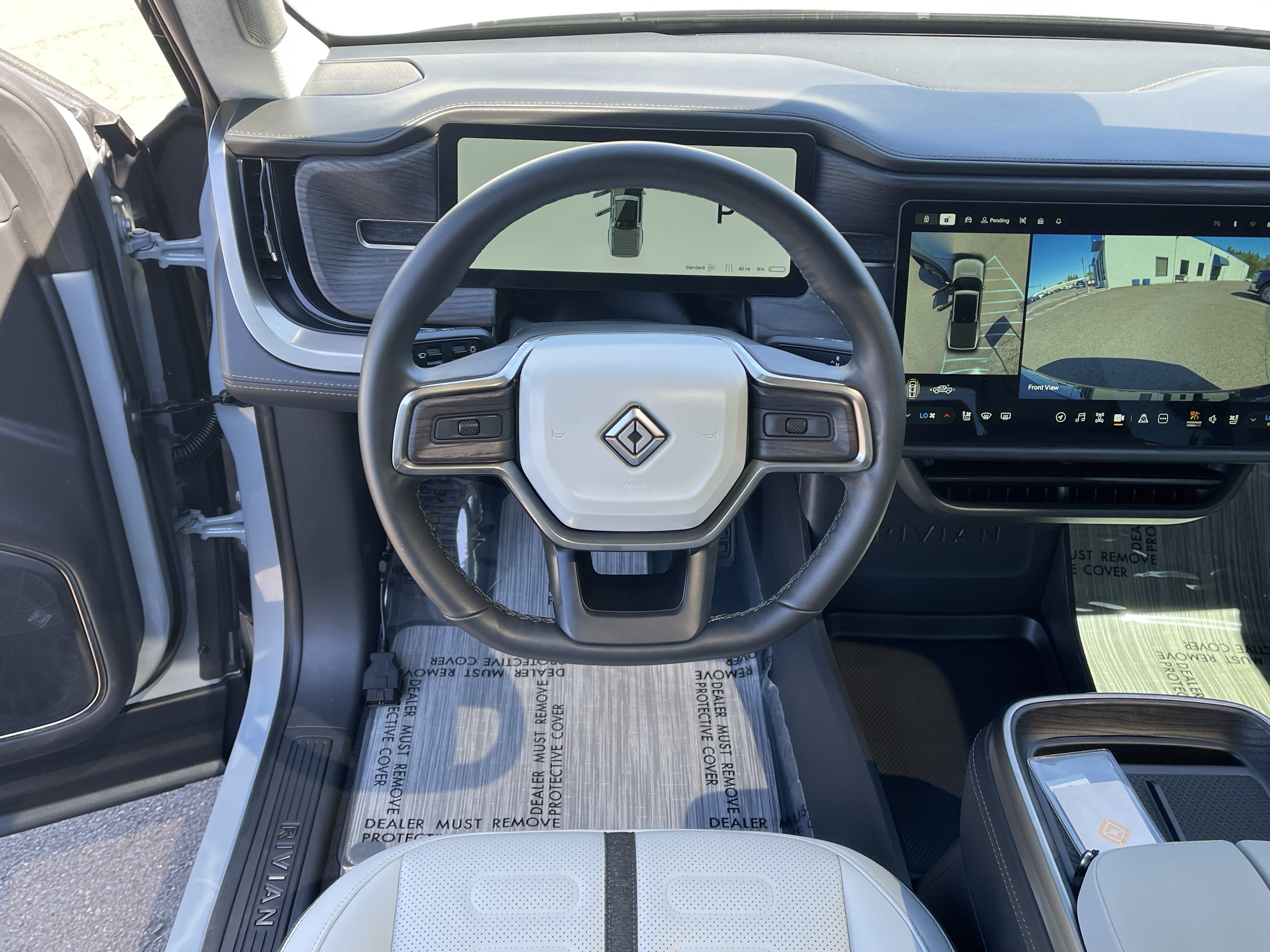 2025 Rivian R1T Adventure