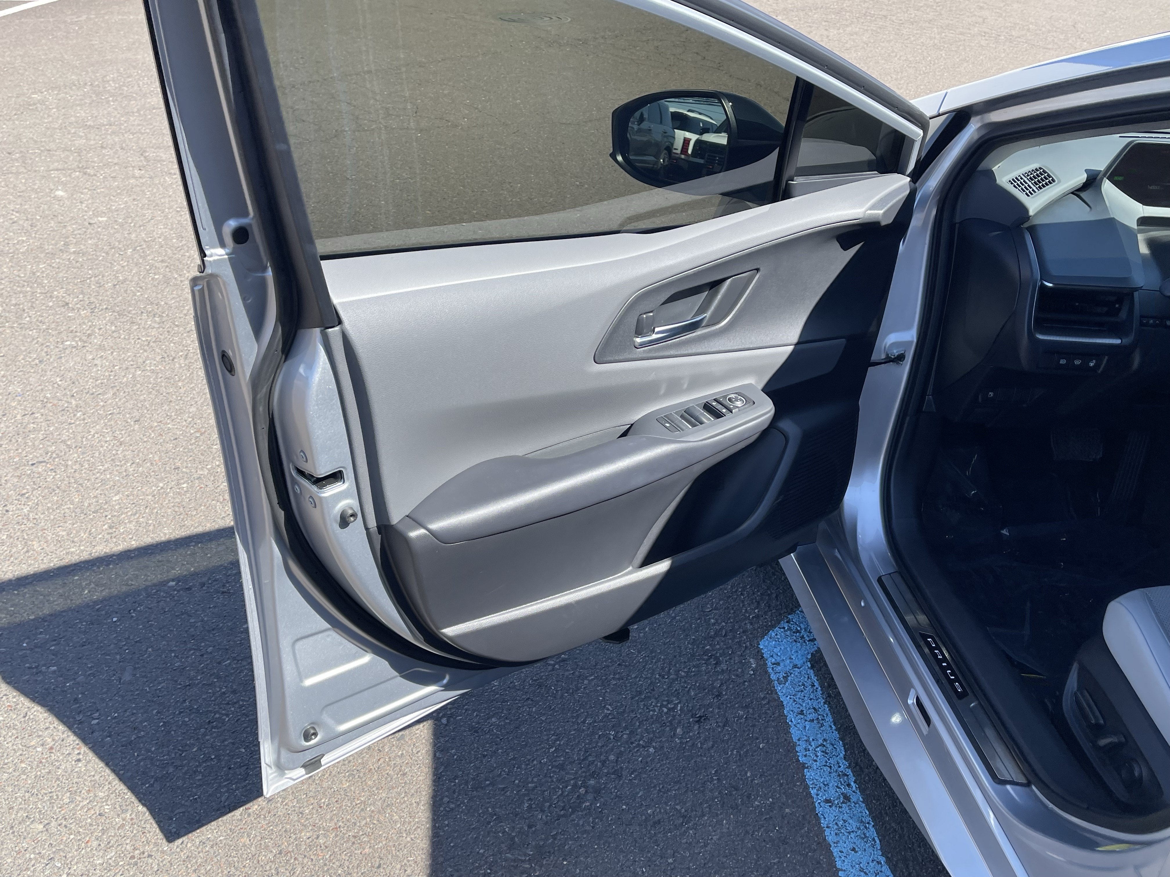 2024 Toyota Prius LE