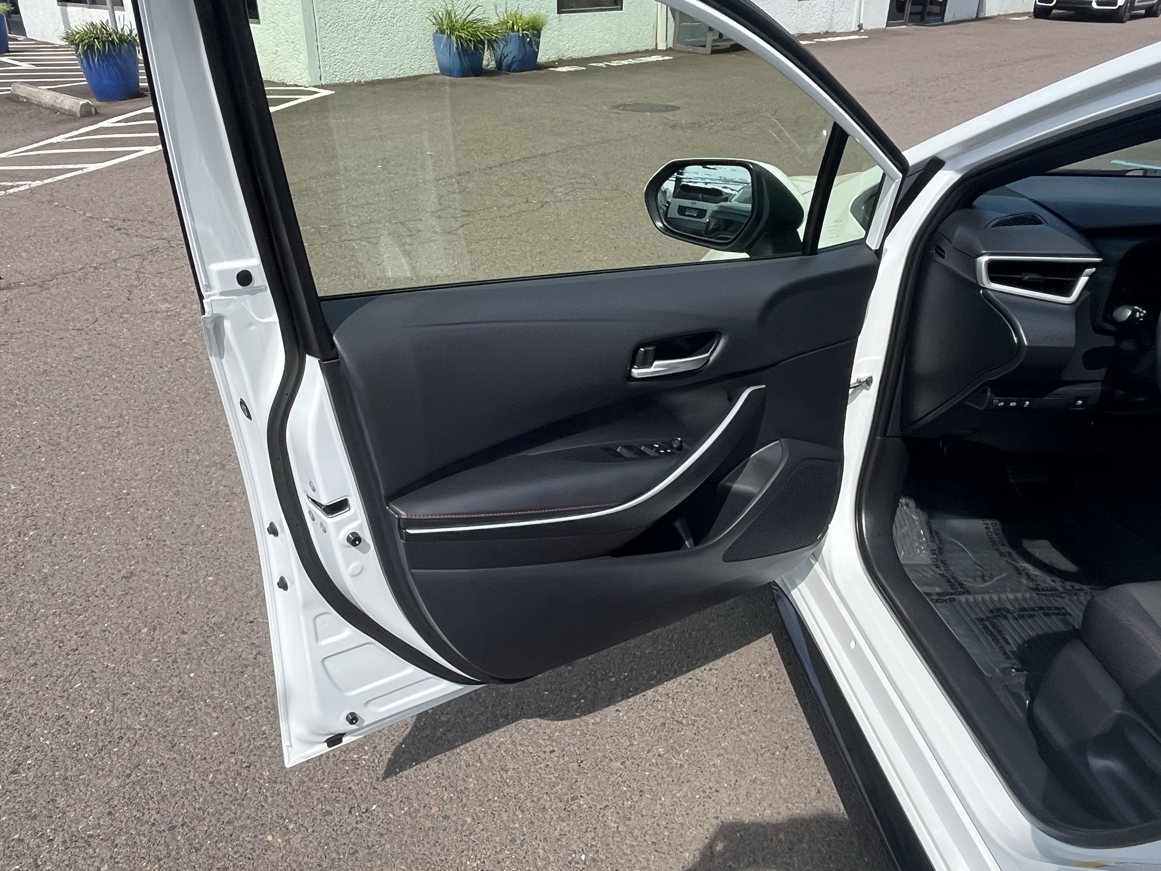 2024 Toyota Corolla Hybrid SE