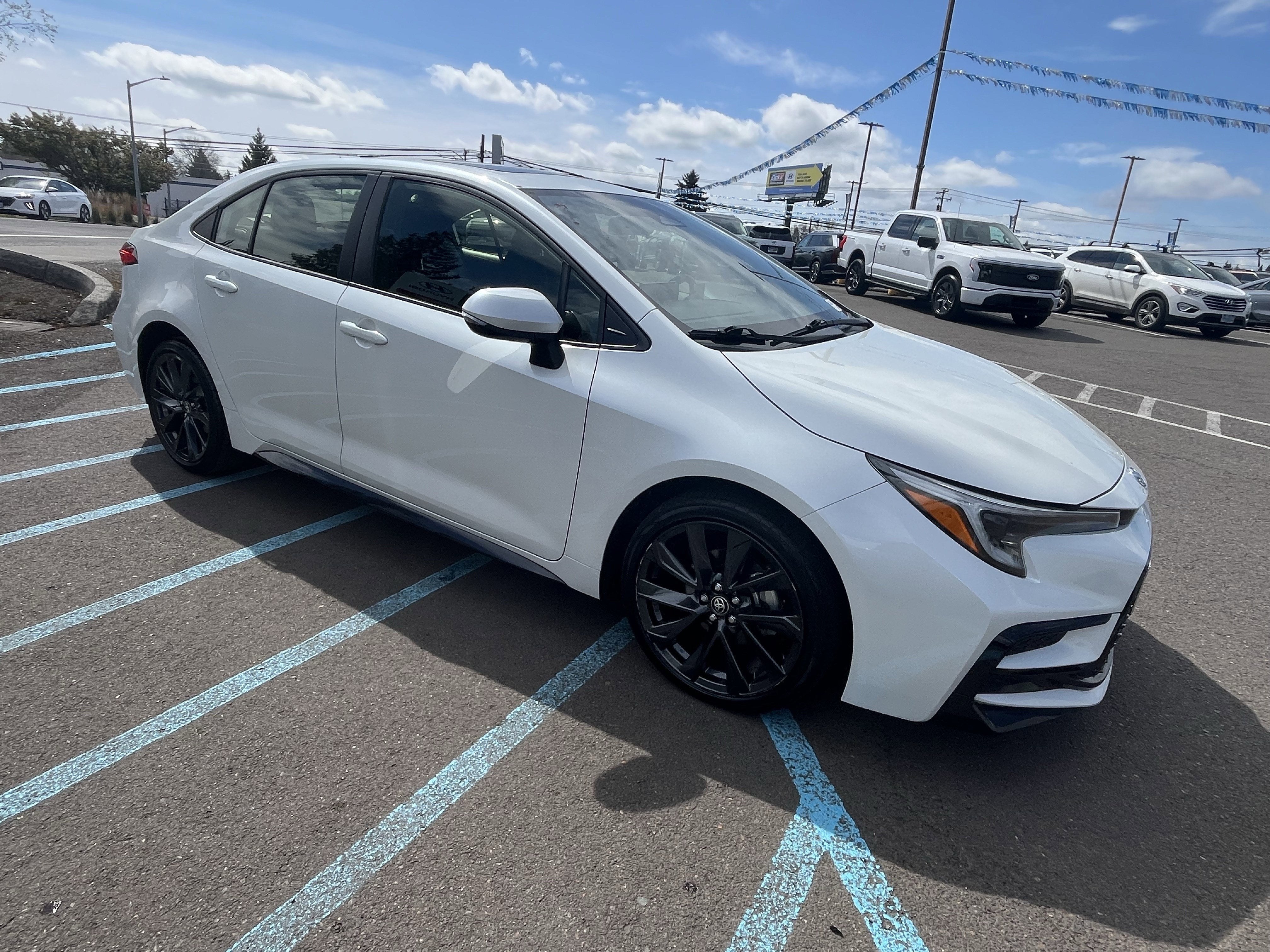 2024 Toyota Corolla Hybrid SE