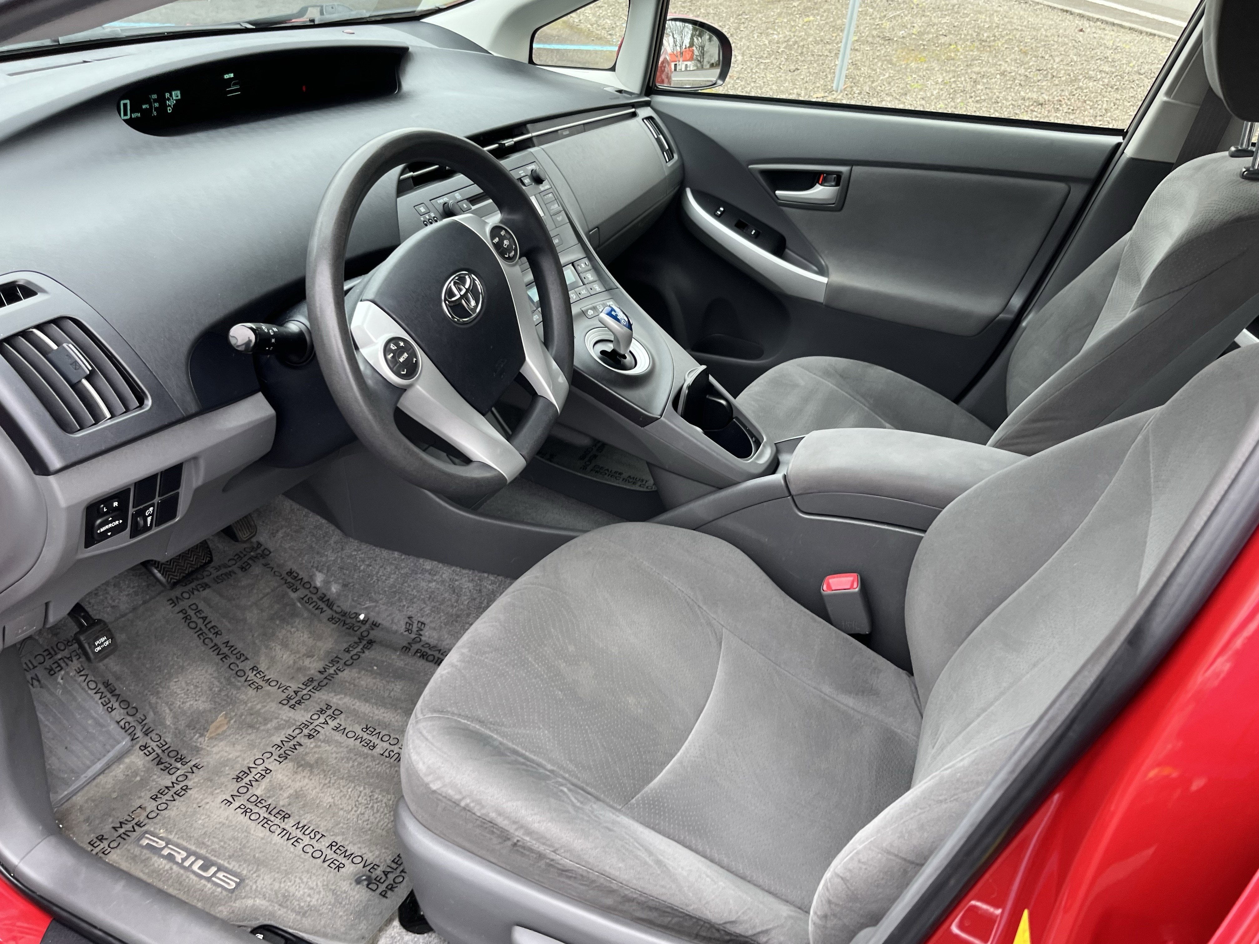 2010 Toyota Prius II