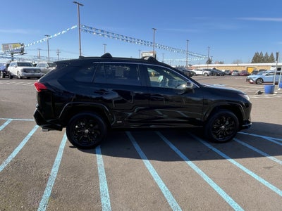2023 Toyota RAV4 Hybrid SE