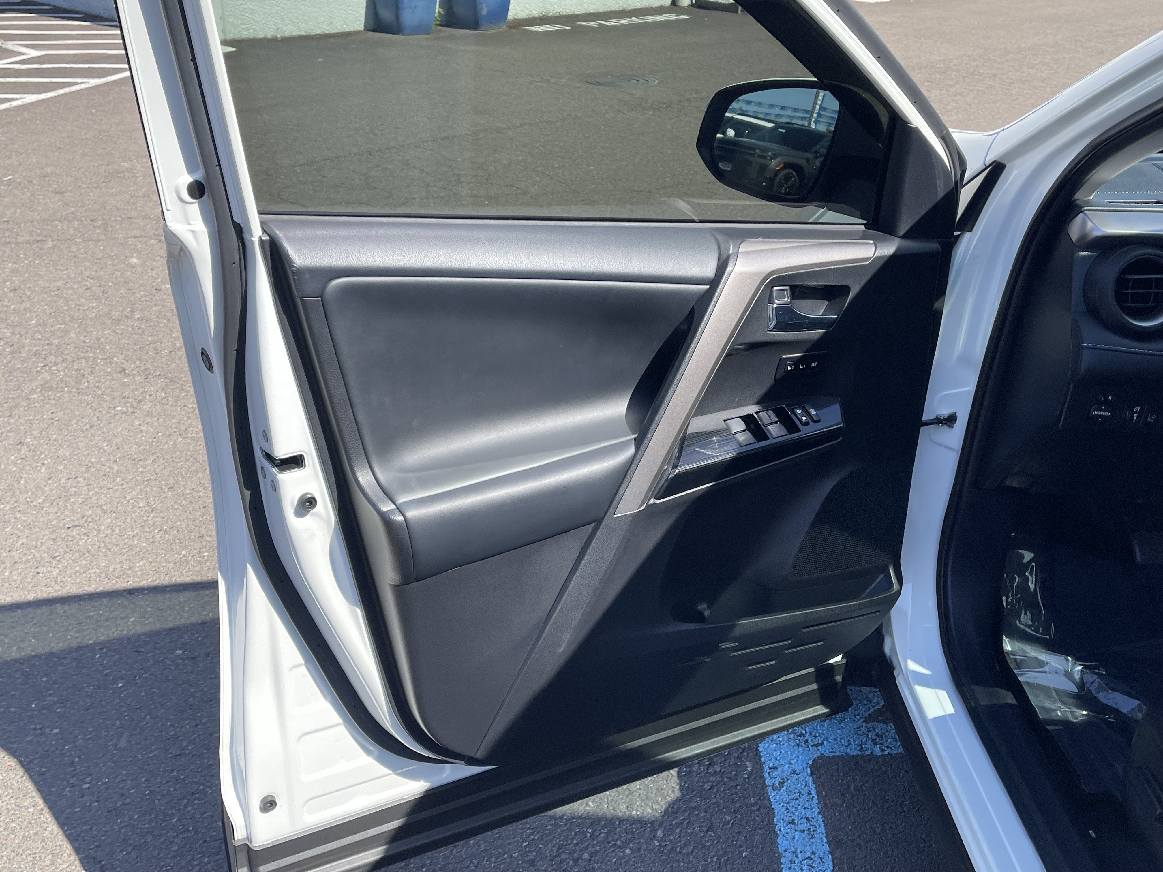 2018 Toyota RAV4 Hybrid Limited