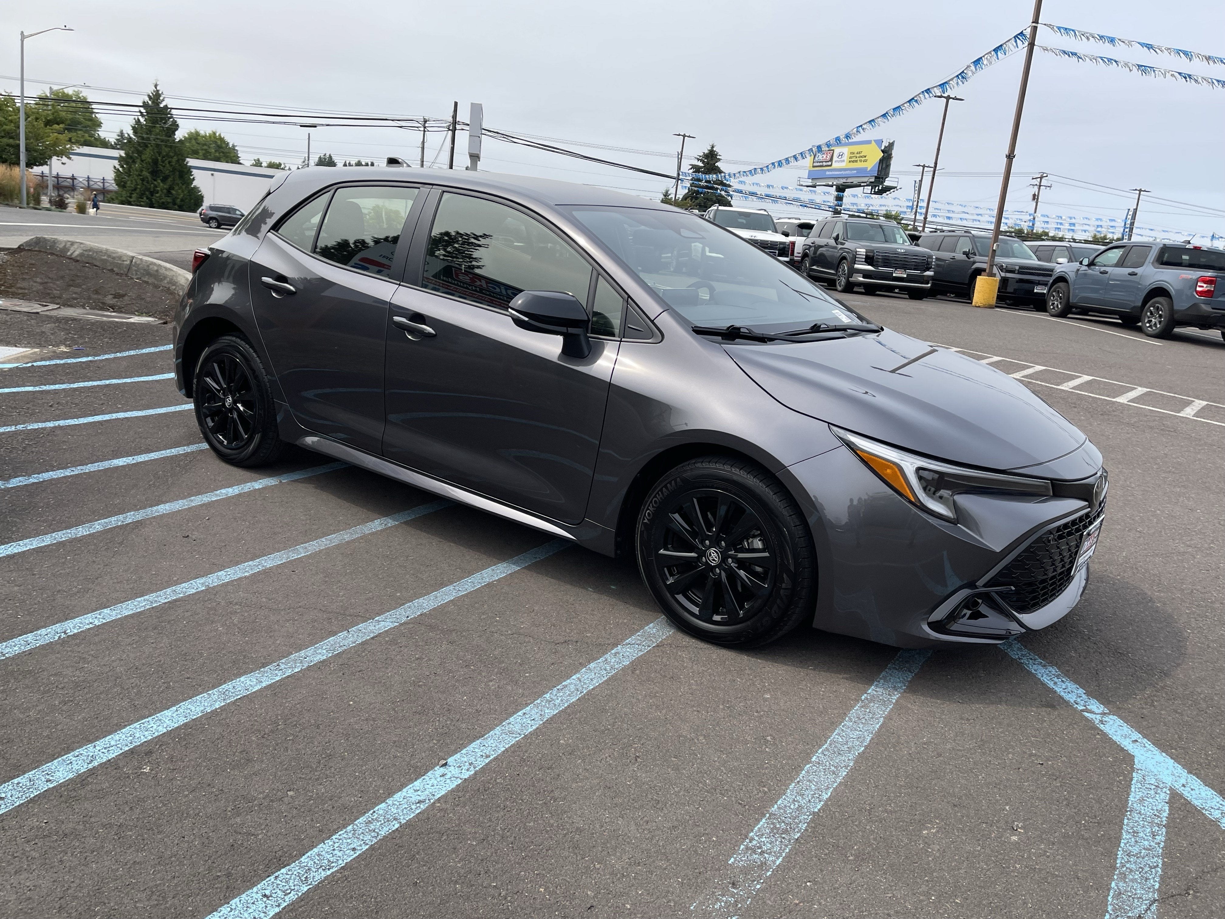 2026 Toyota Corolla Hatchback SE
