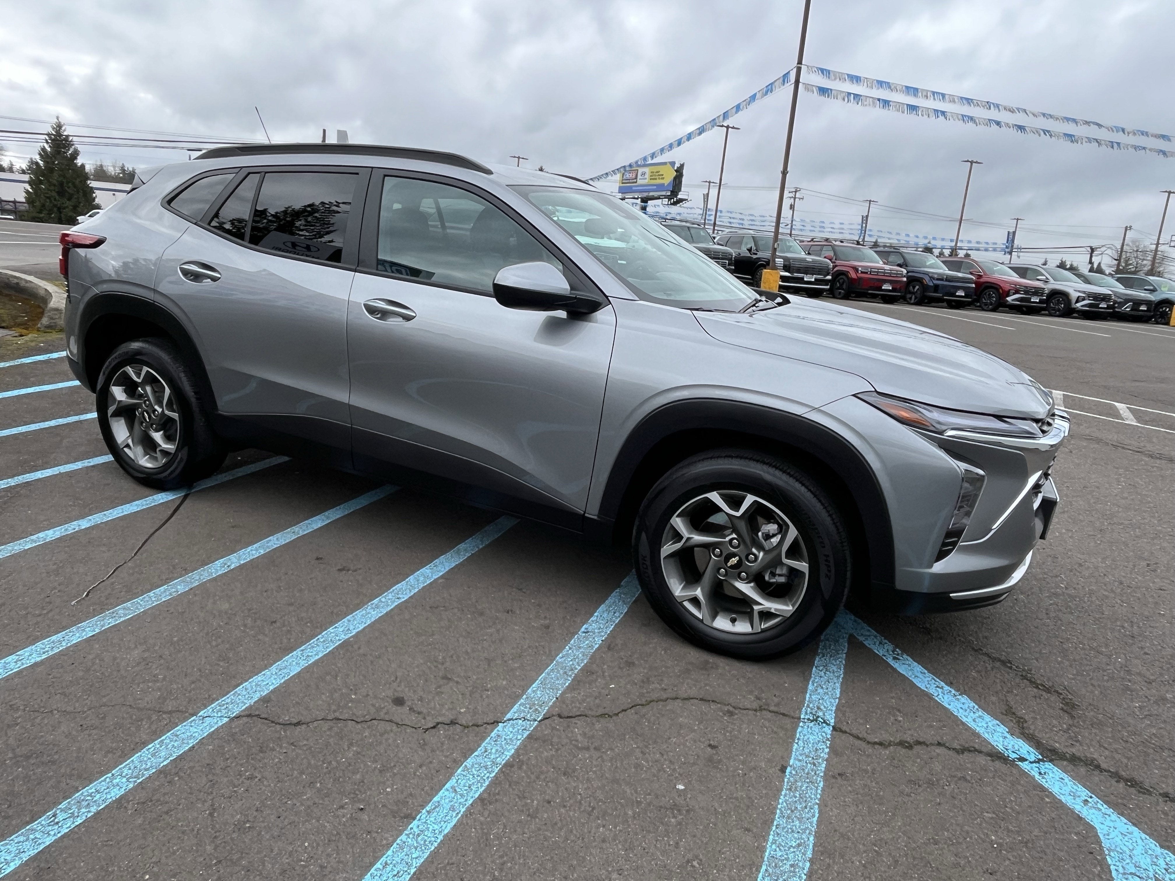 2025 Chevrolet Trax LT