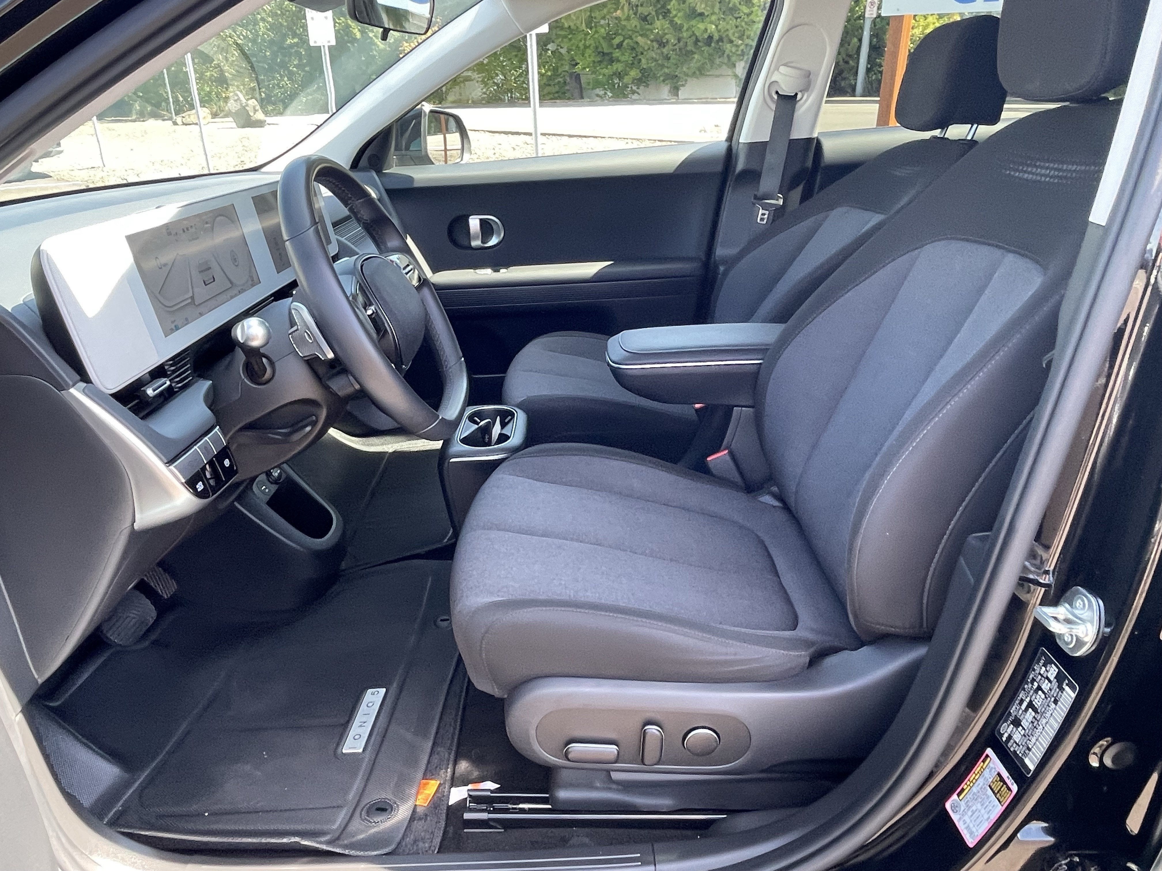 2024 Hyundai IONIQ 5 SE