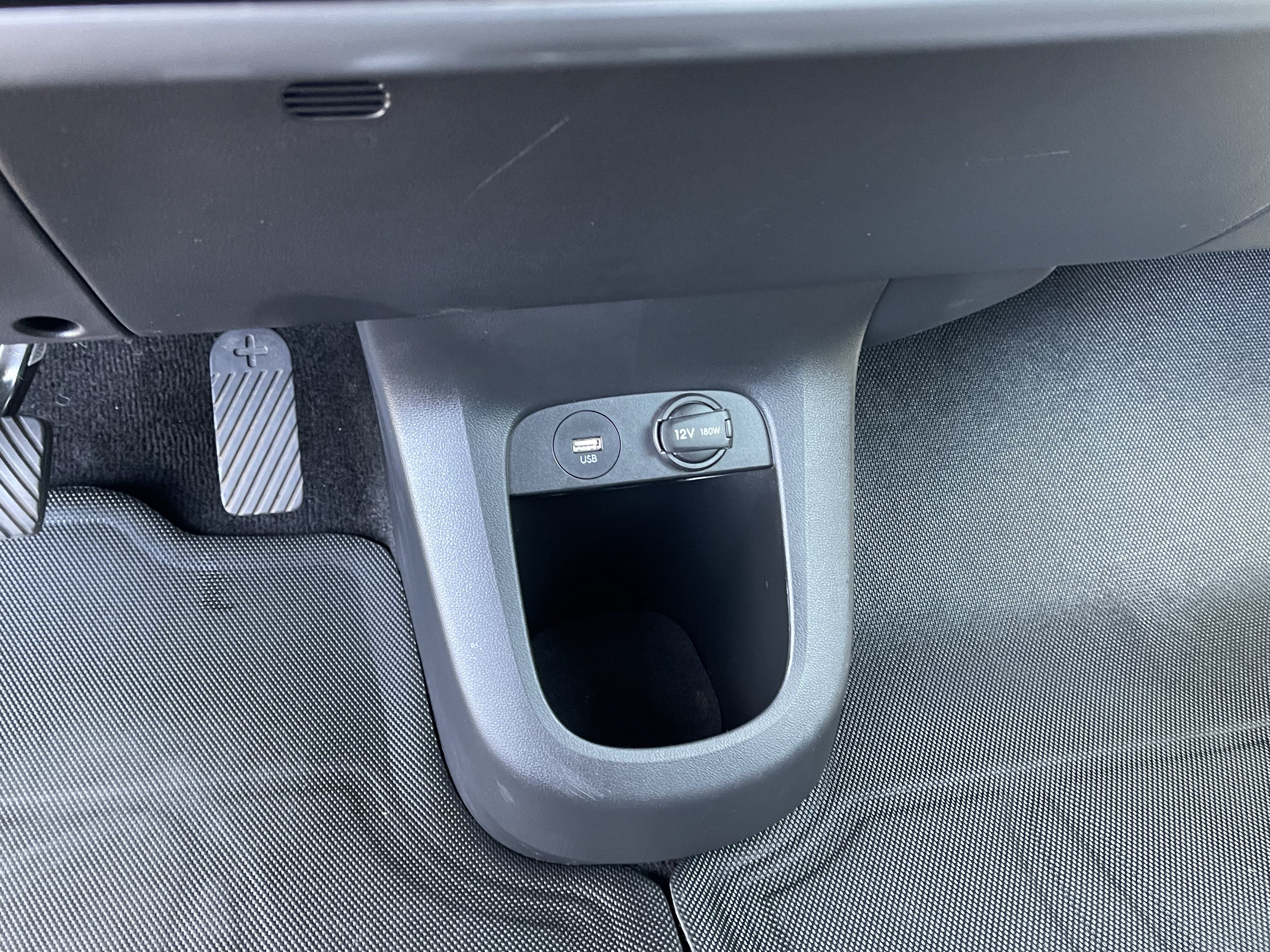 2024 Hyundai IONIQ 5 SE