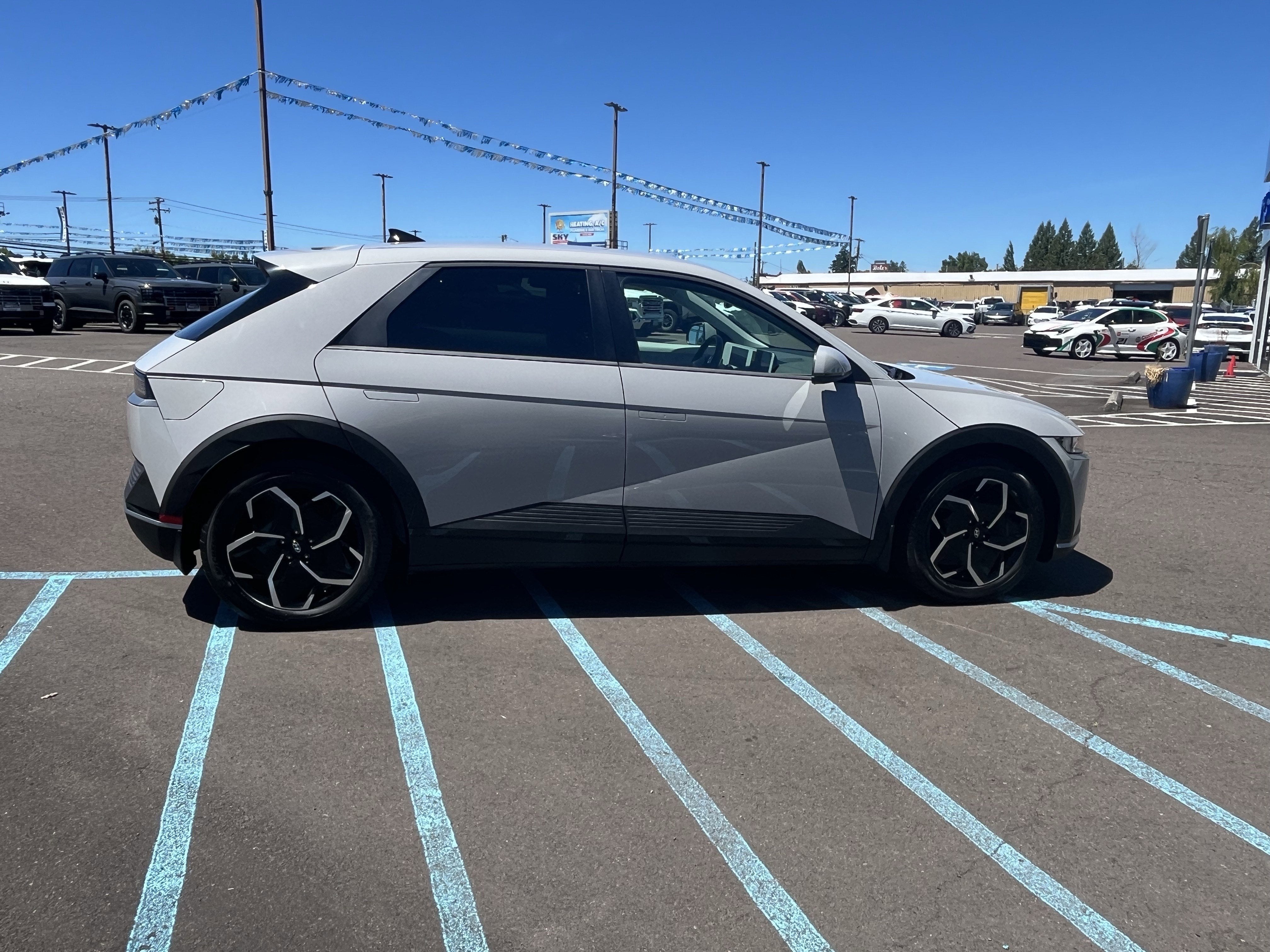 2024 Hyundai IONIQ 5 SEL