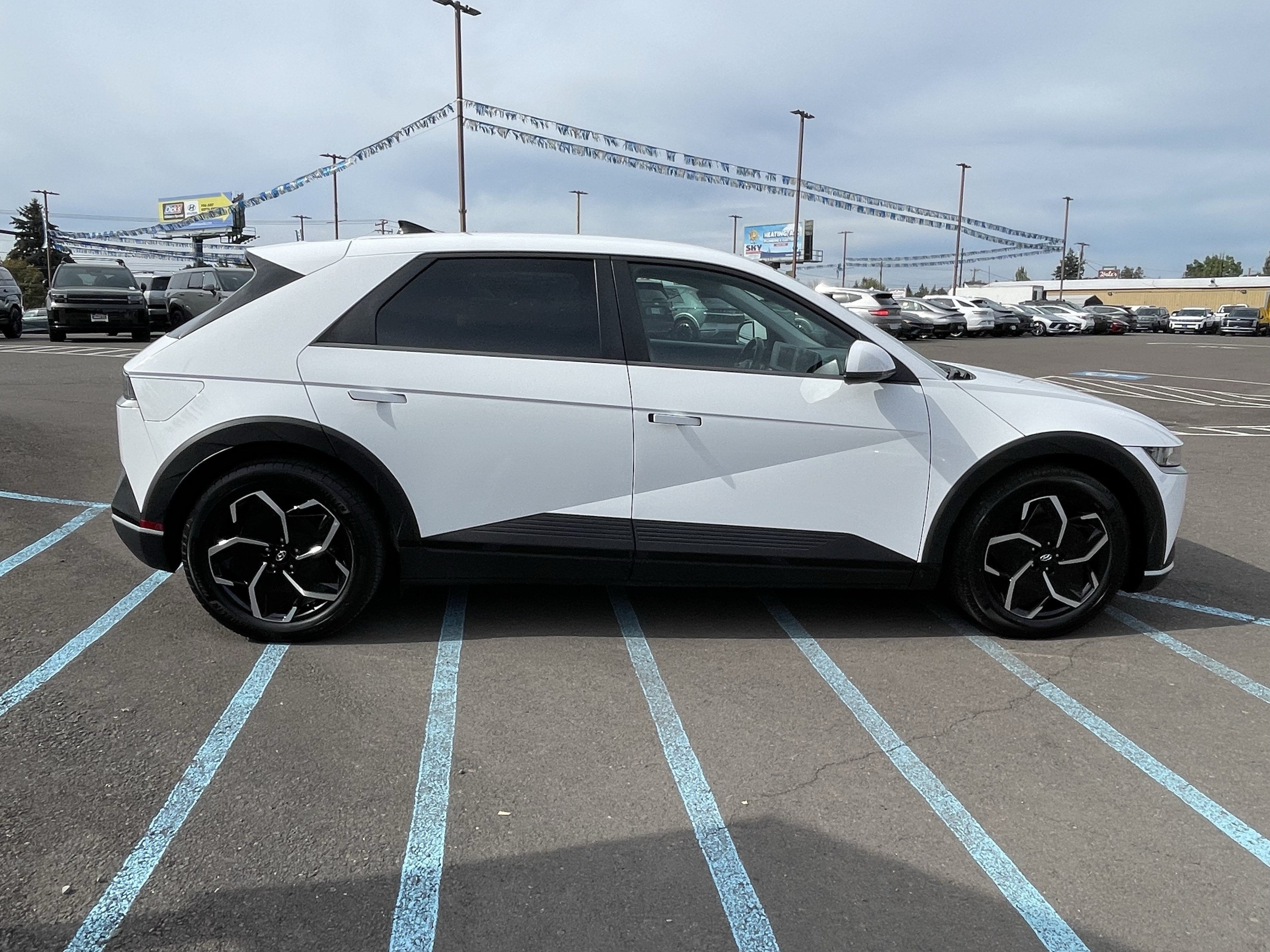 2024 Hyundai IONIQ 5 SEL