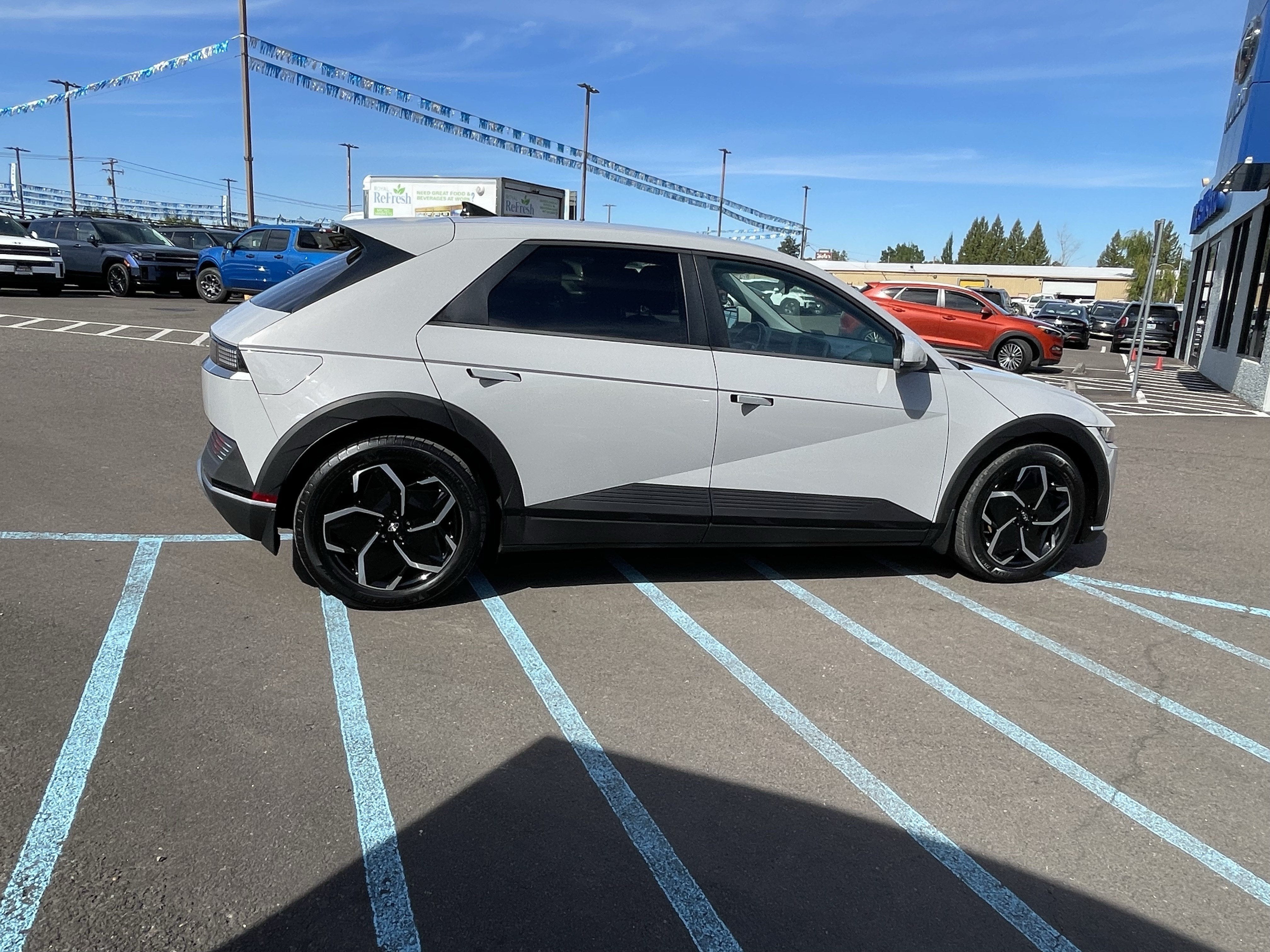2024 Hyundai IONIQ 5 SEL