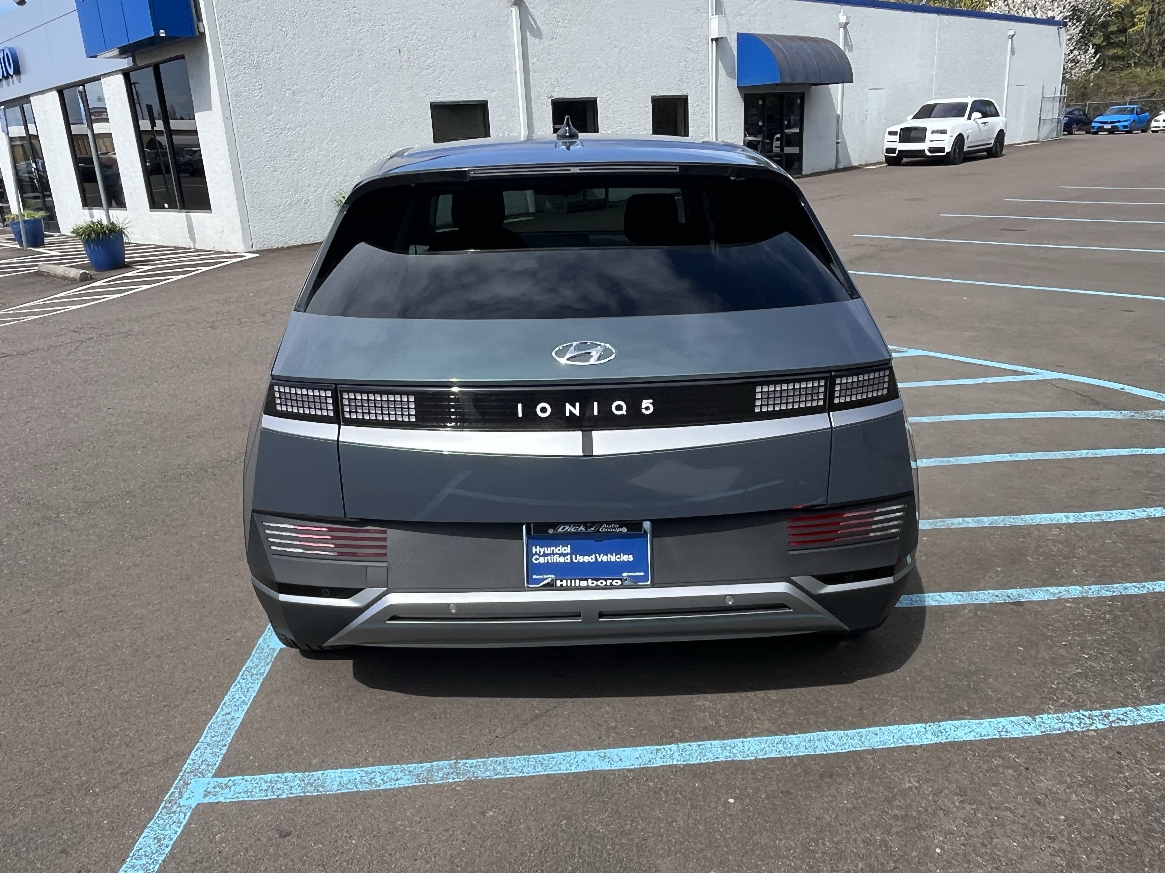 2024 Hyundai IONIQ 5 SEL