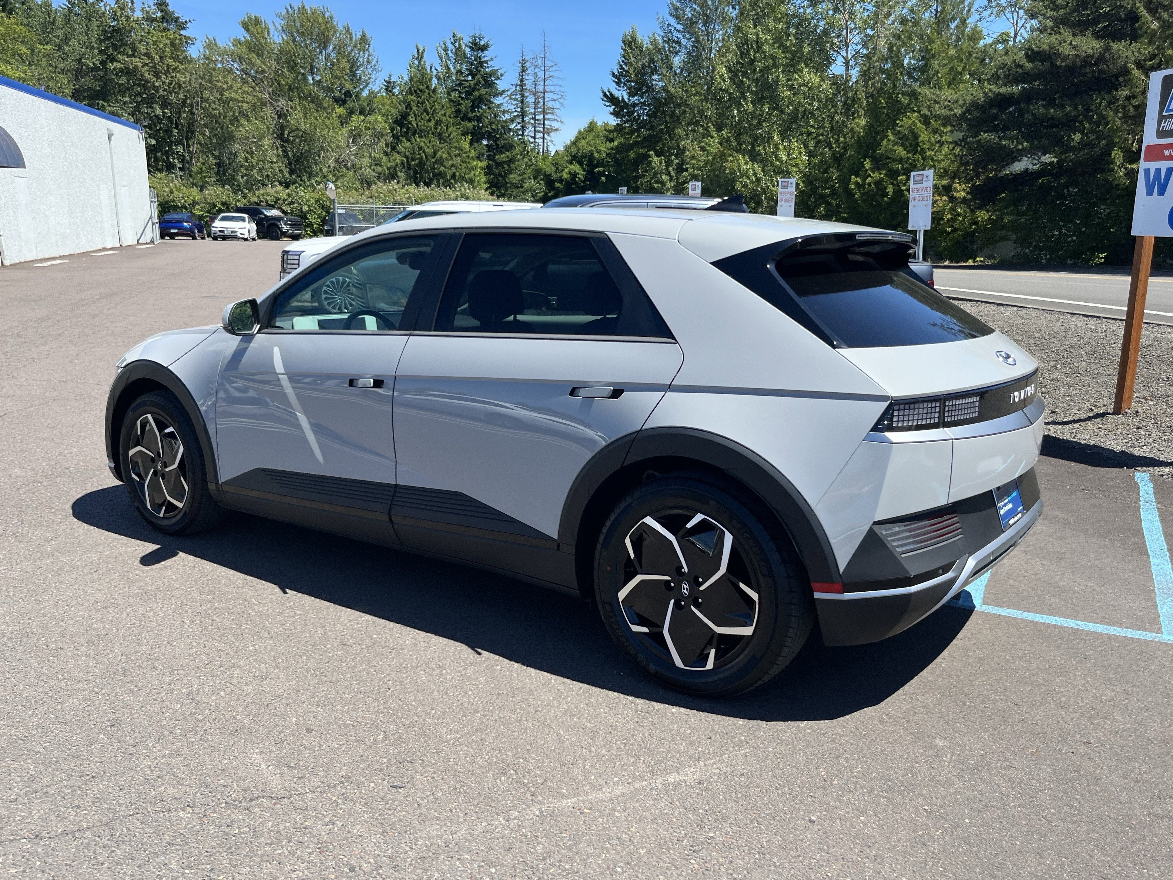 2024 Hyundai IONIQ 5 SEL