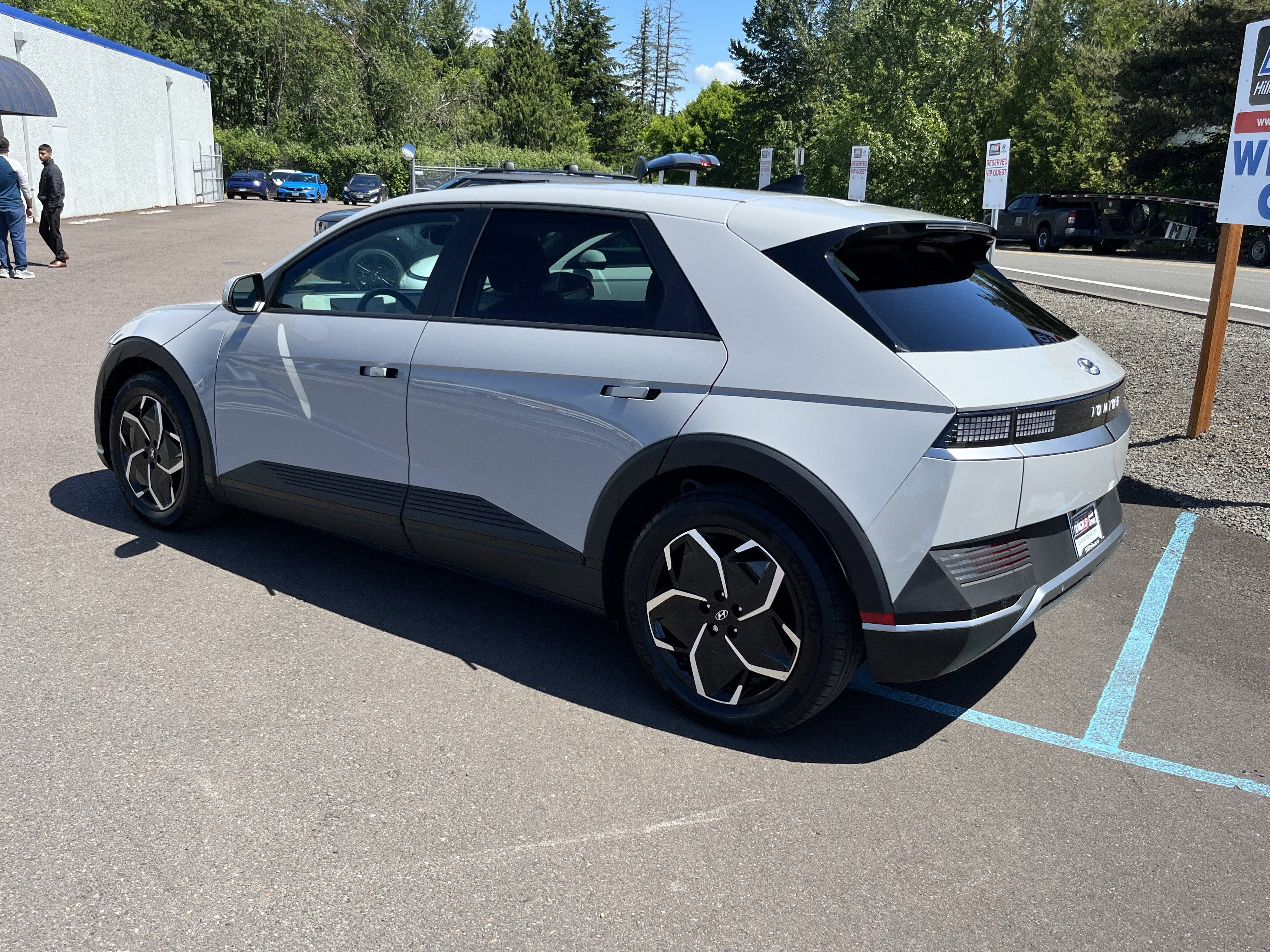 2024 Hyundai IONIQ 5 SEL