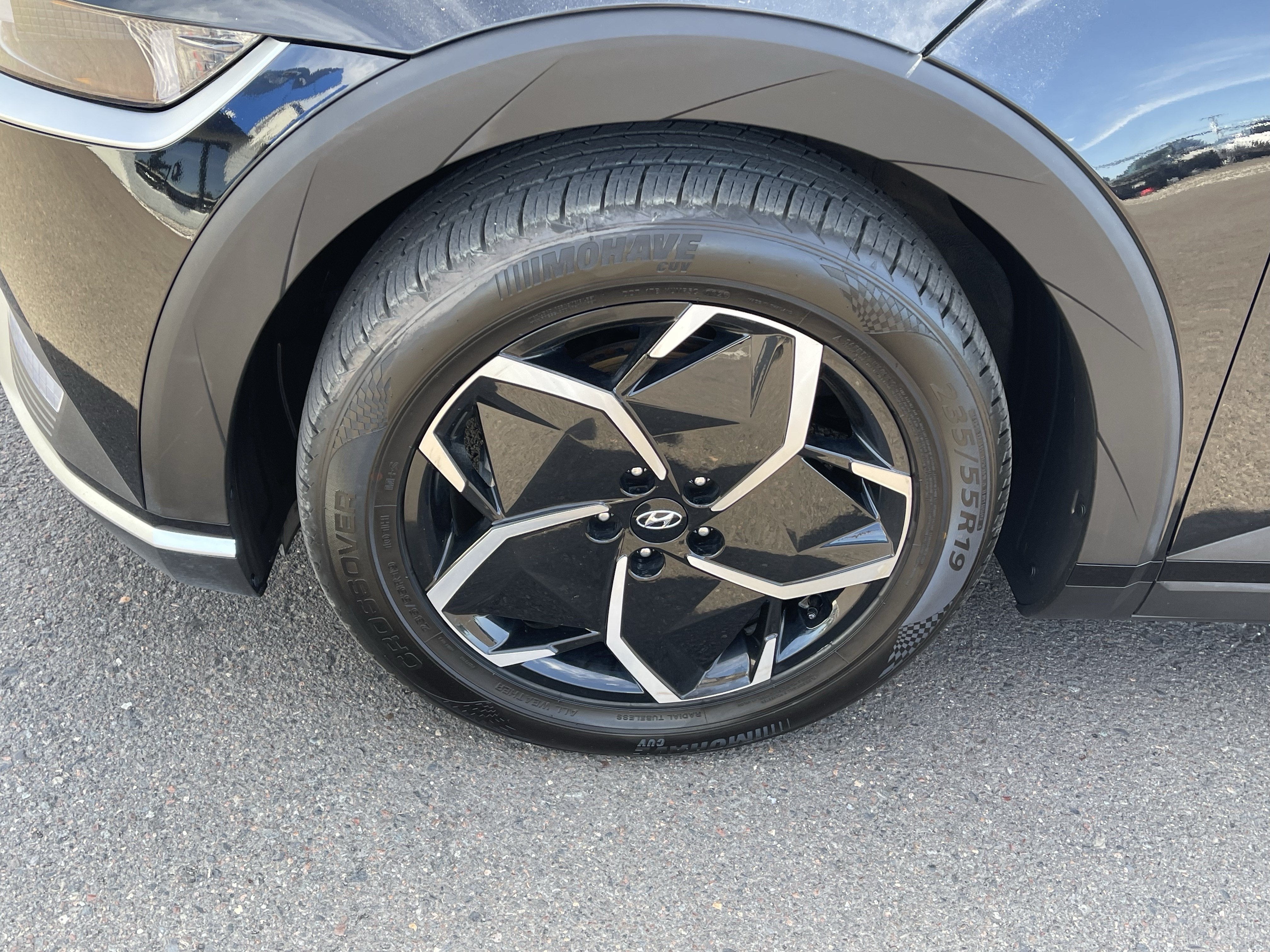 2024 Hyundai IONIQ 5 SEL