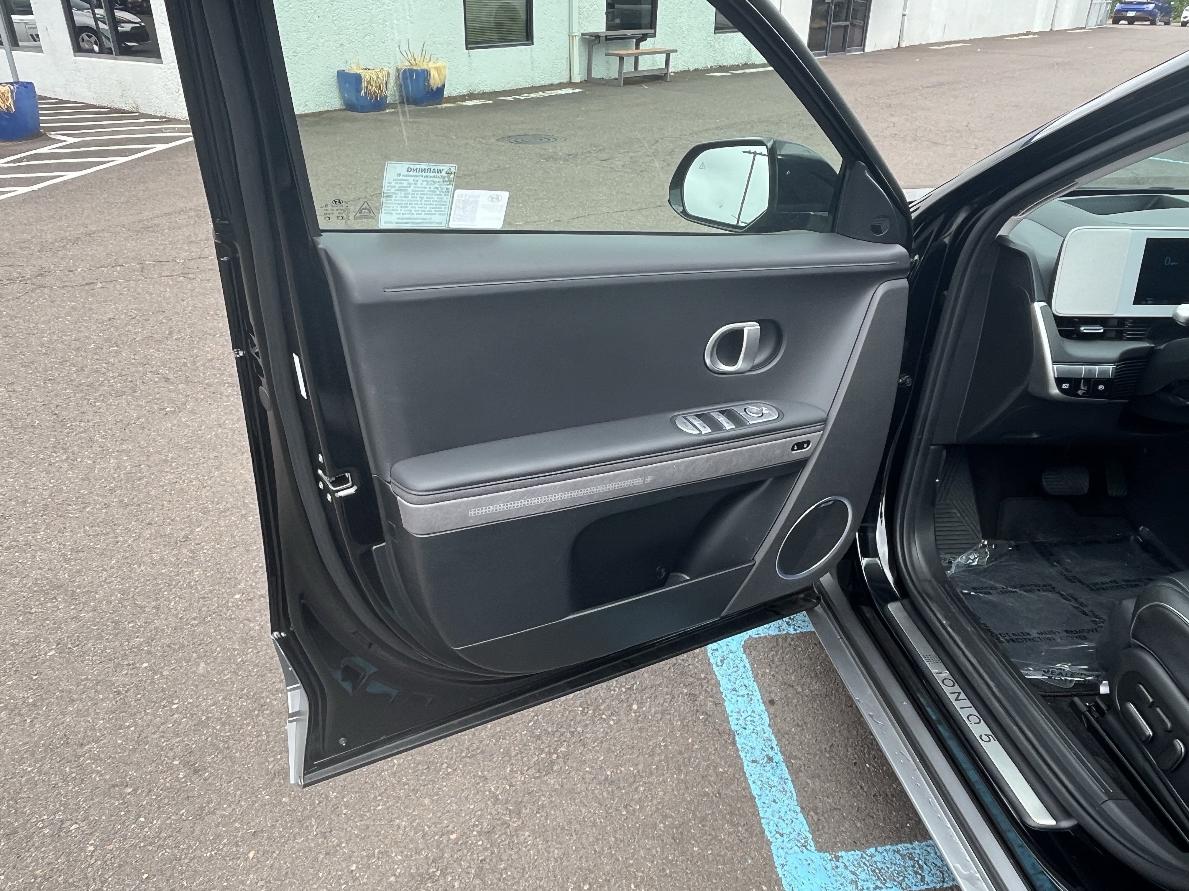 2024 Hyundai IONIQ 5 Limited