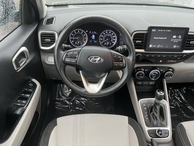 2022 Hyundai Venue SEL