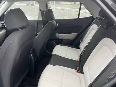 2022 Hyundai Venue SEL