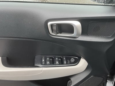 2022 Hyundai Venue SEL