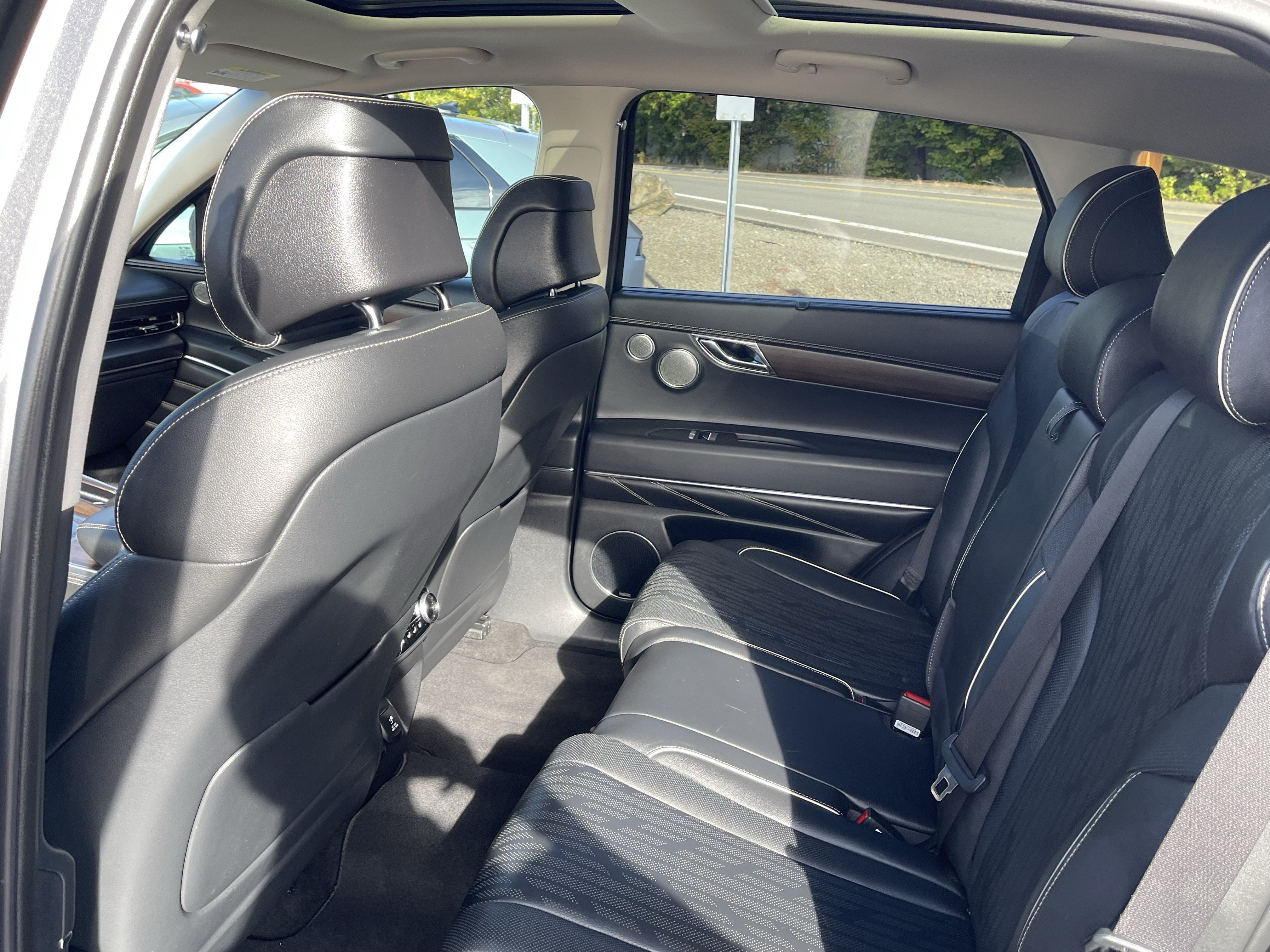 2023 Genesis GV80 Advanced +