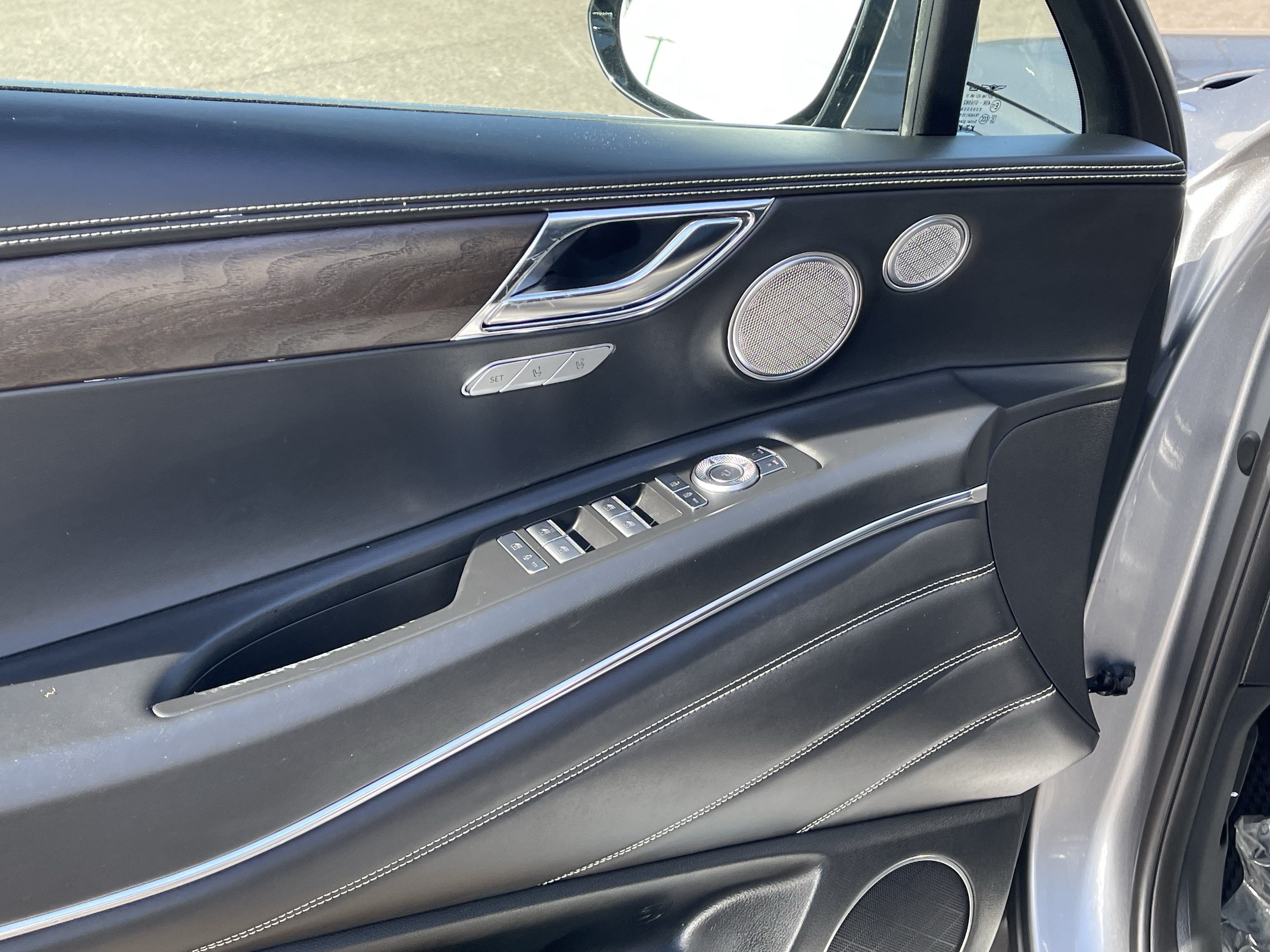 2023 Genesis GV80 Advanced +