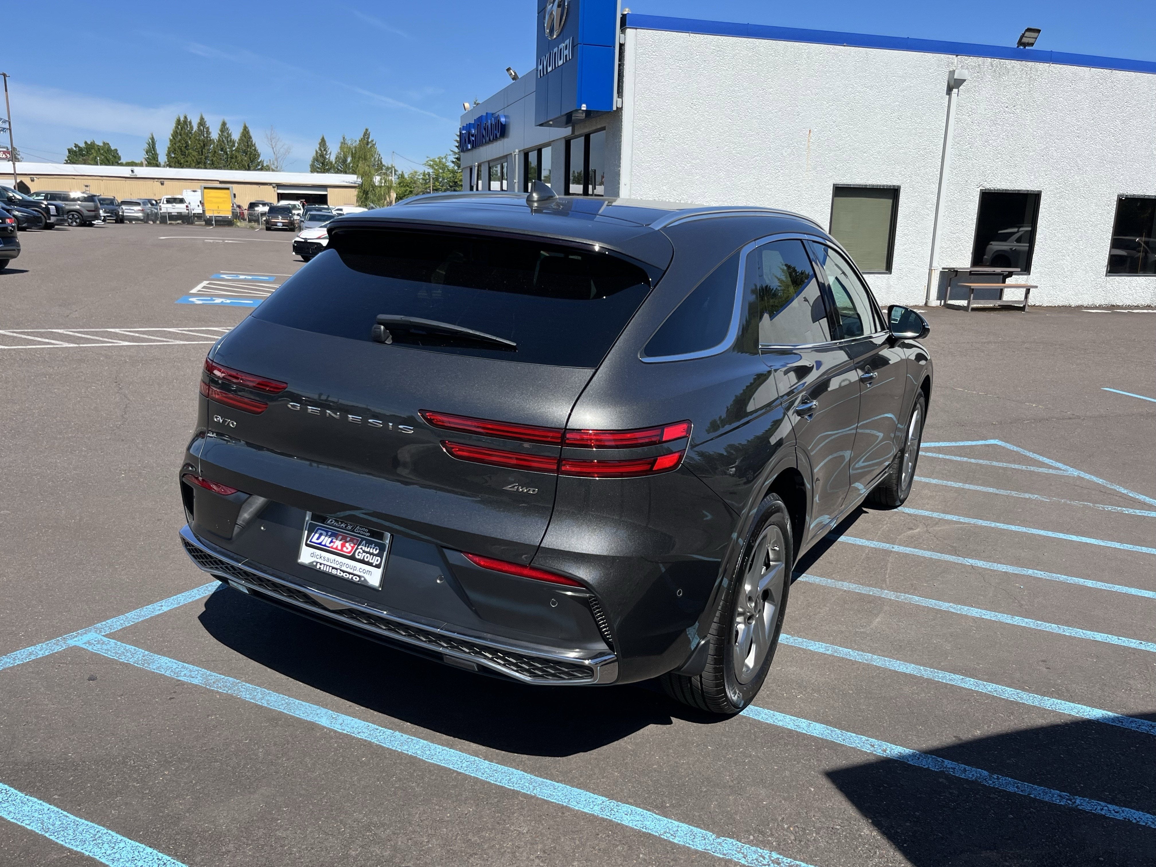 2026 Genesis GV70 2.5T Advanced
