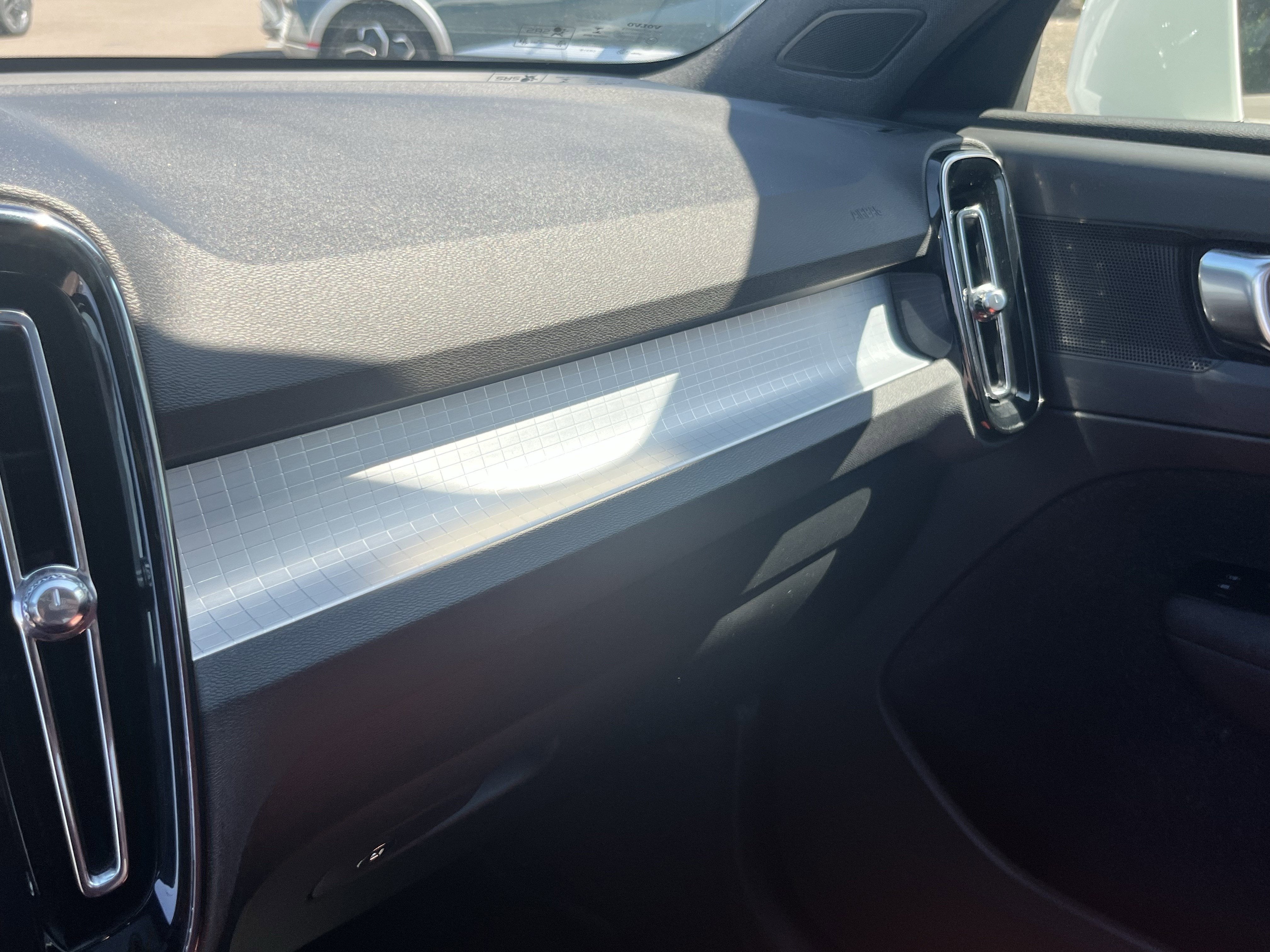 2019 Volvo XC40 Momentum