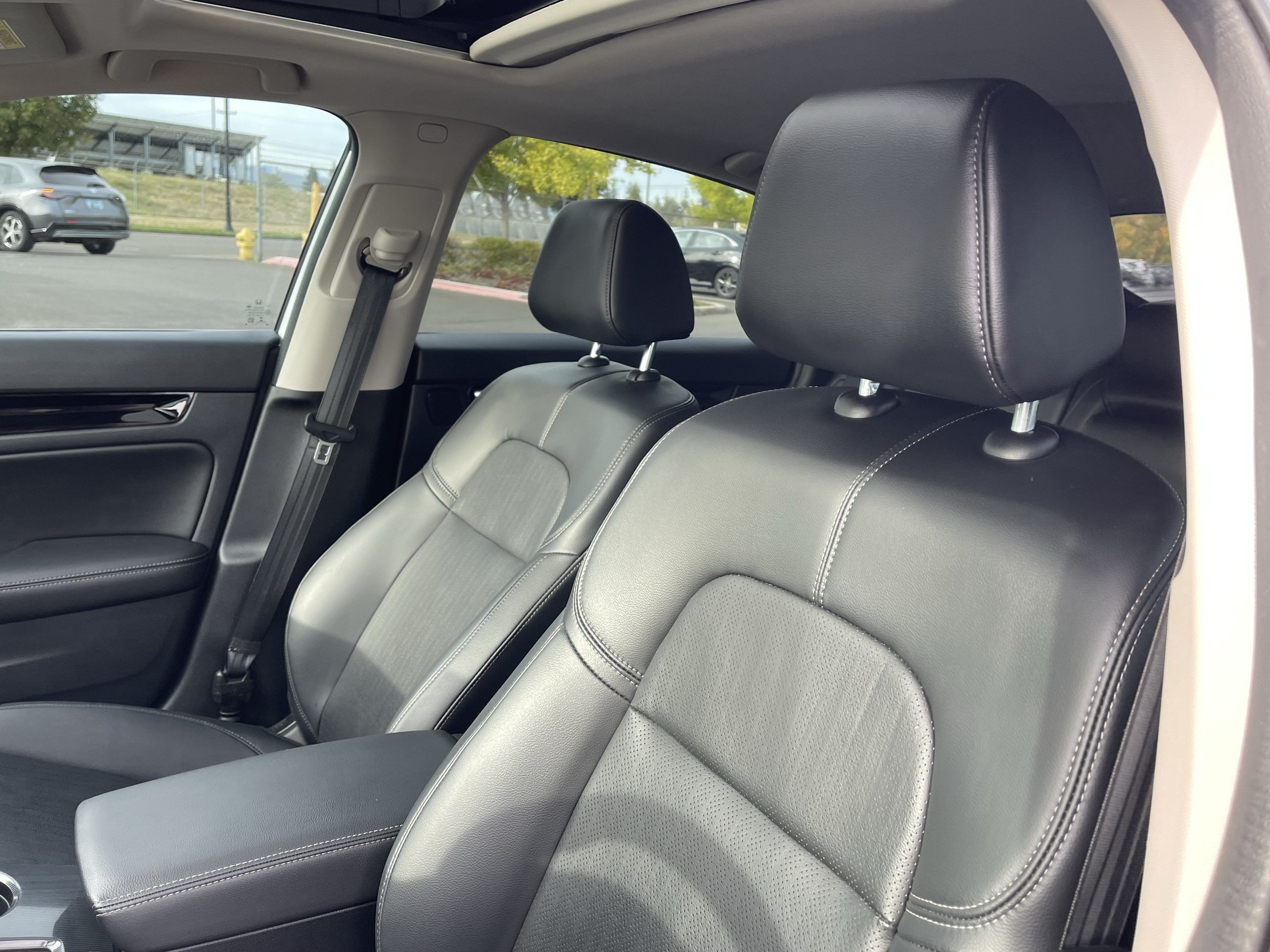 2022 Honda Civic Hatchback EX-L