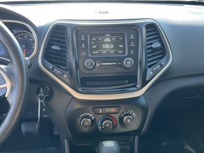 2016 Jeep Cherokee Sport