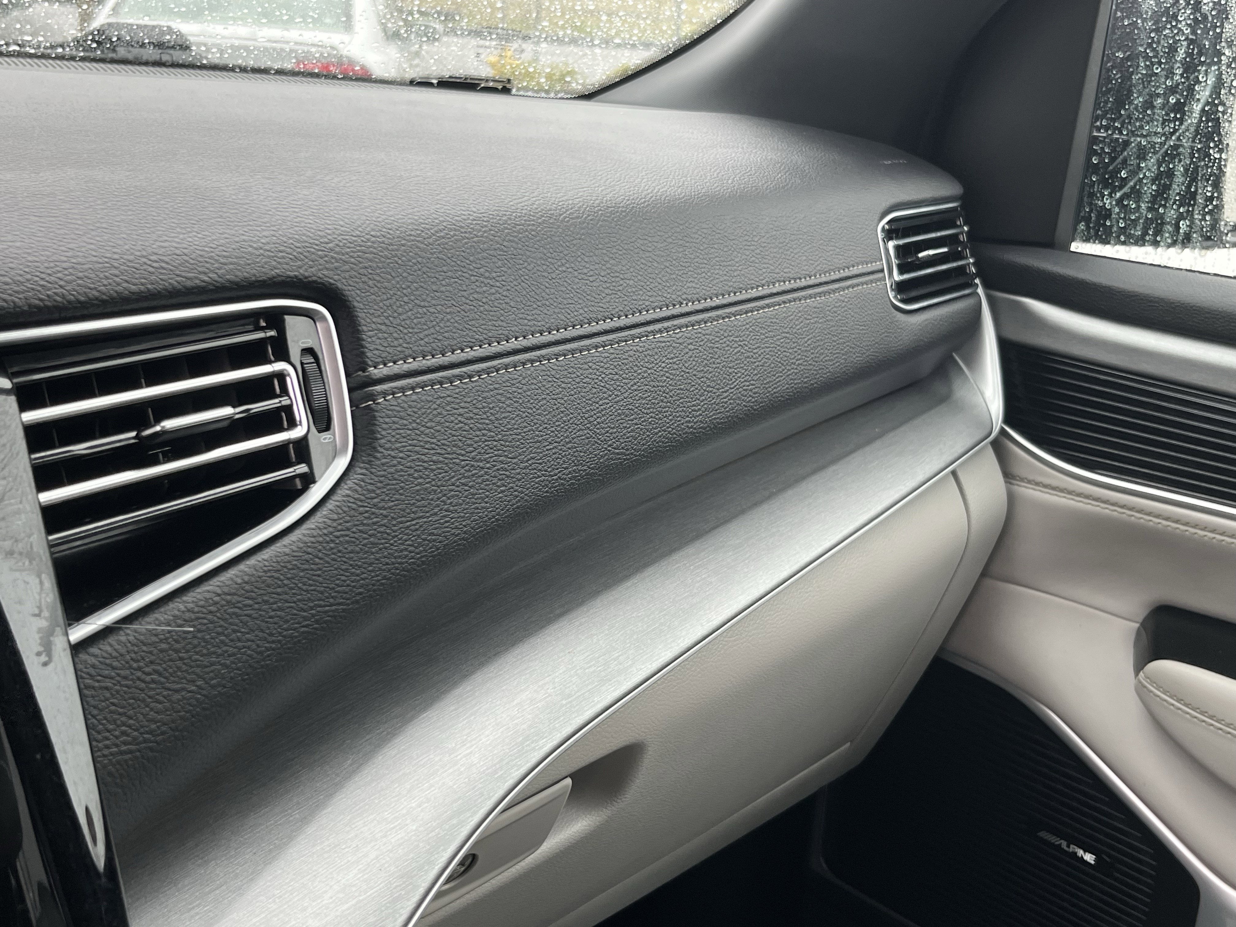 2025 Jeep Wagoneer Base