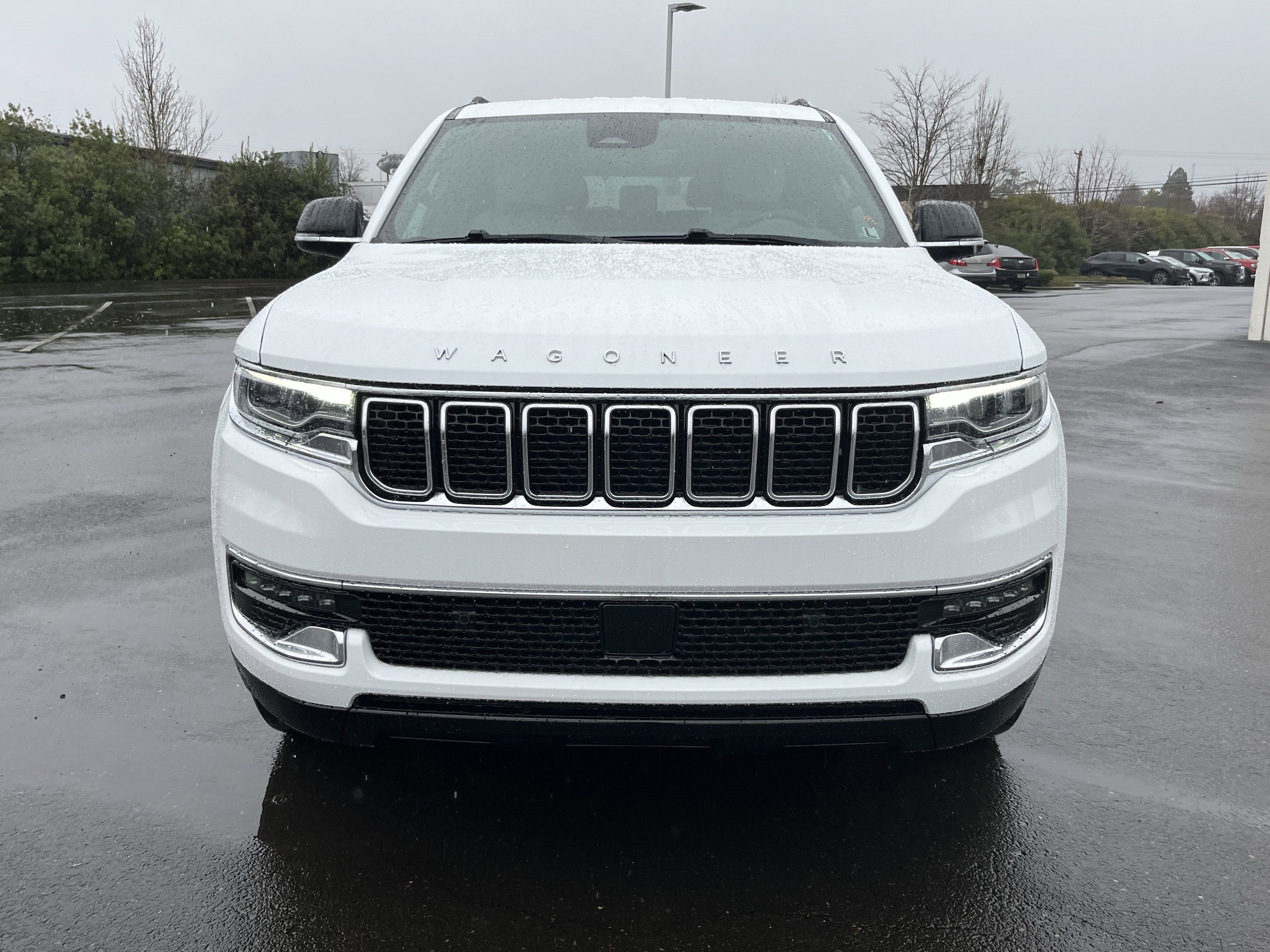 2025 Jeep Wagoneer Base