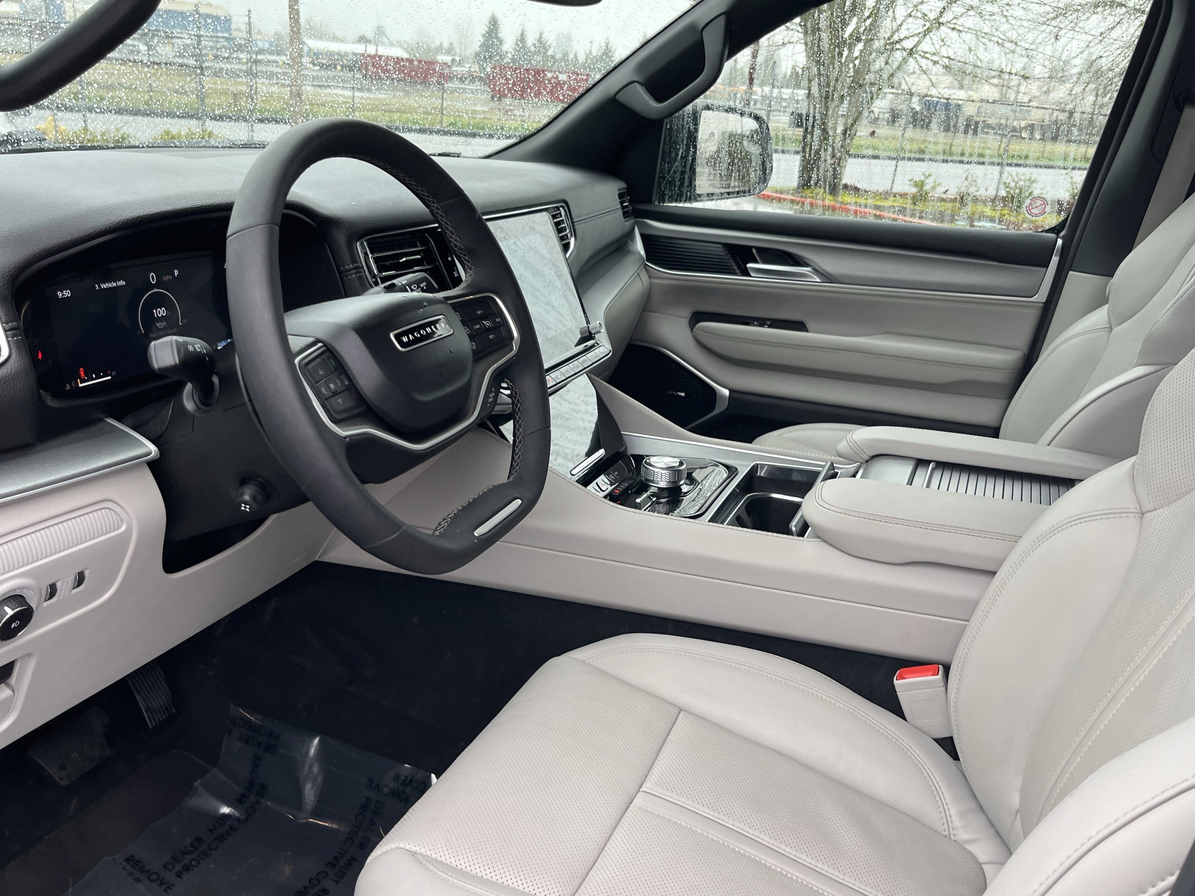 2025 Jeep Wagoneer Base