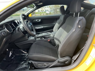 2015 Ford Mustang V6