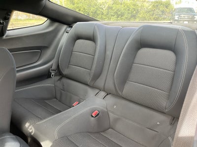 2015 Ford Mustang V6