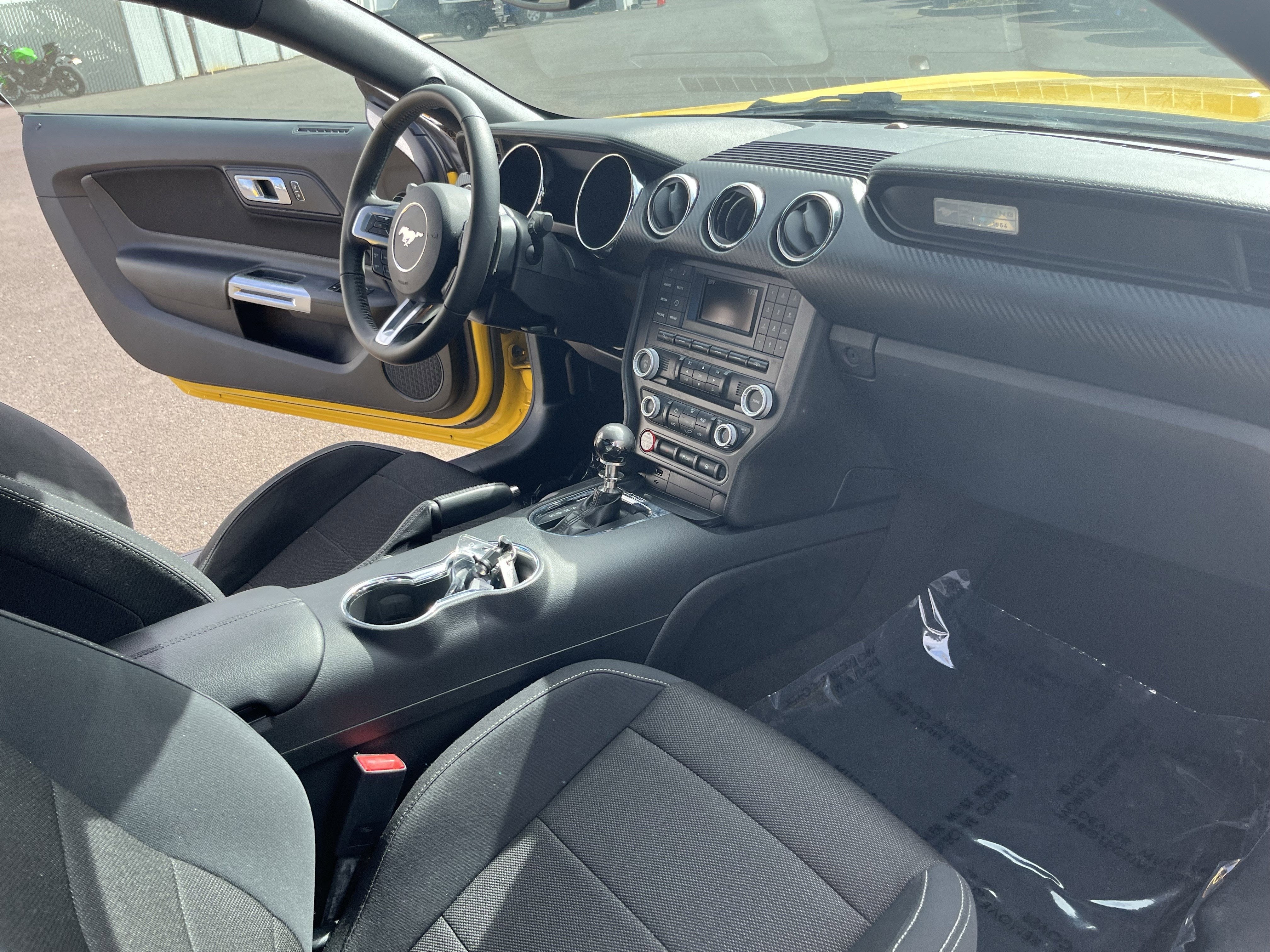 2015 Ford Mustang V6