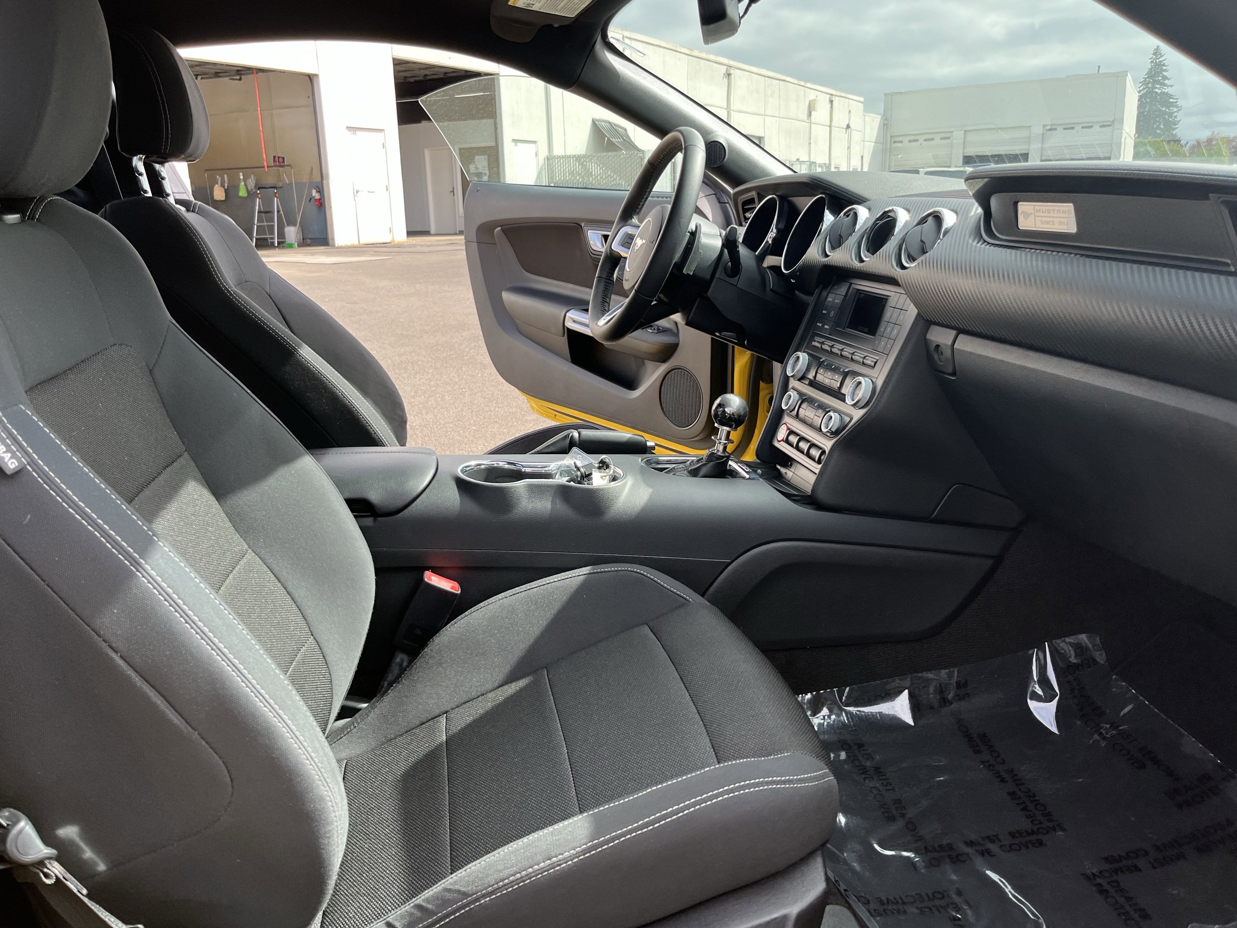 2015 Ford Mustang V6