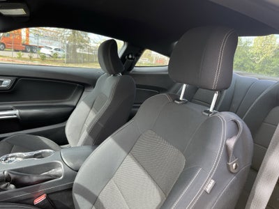 2015 Ford Mustang V6