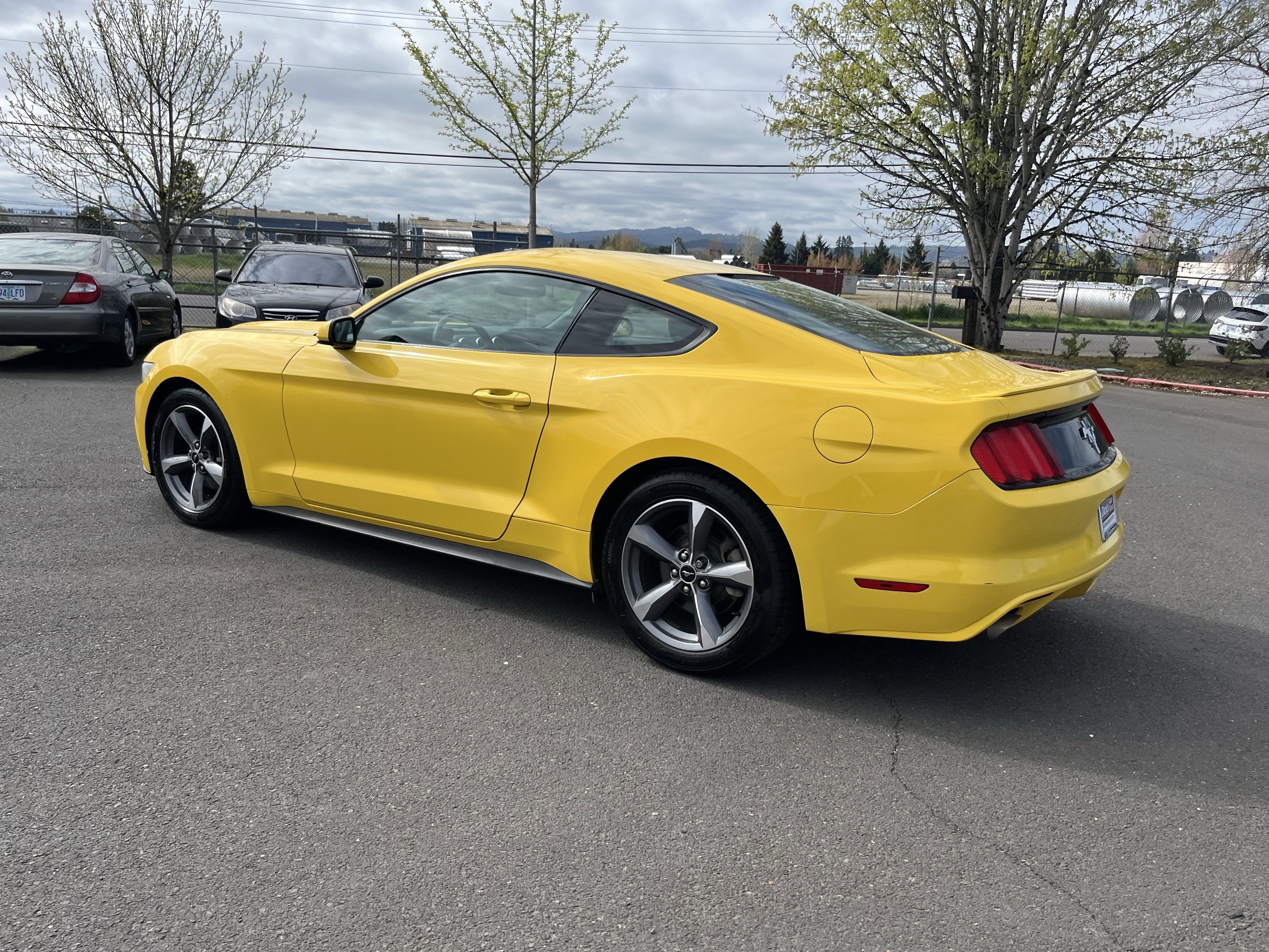2015 Ford Mustang V6