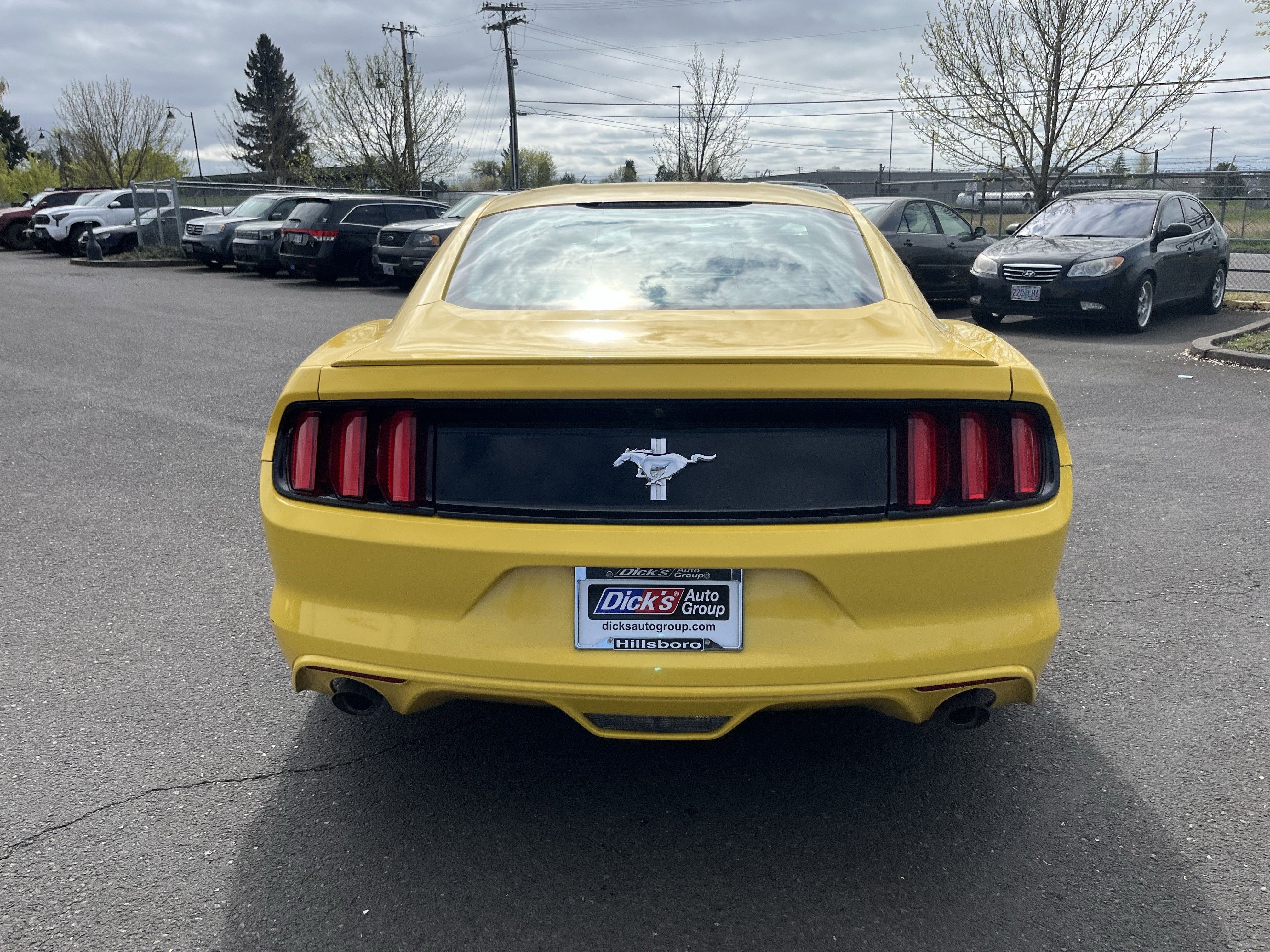 2015 Ford Mustang V6