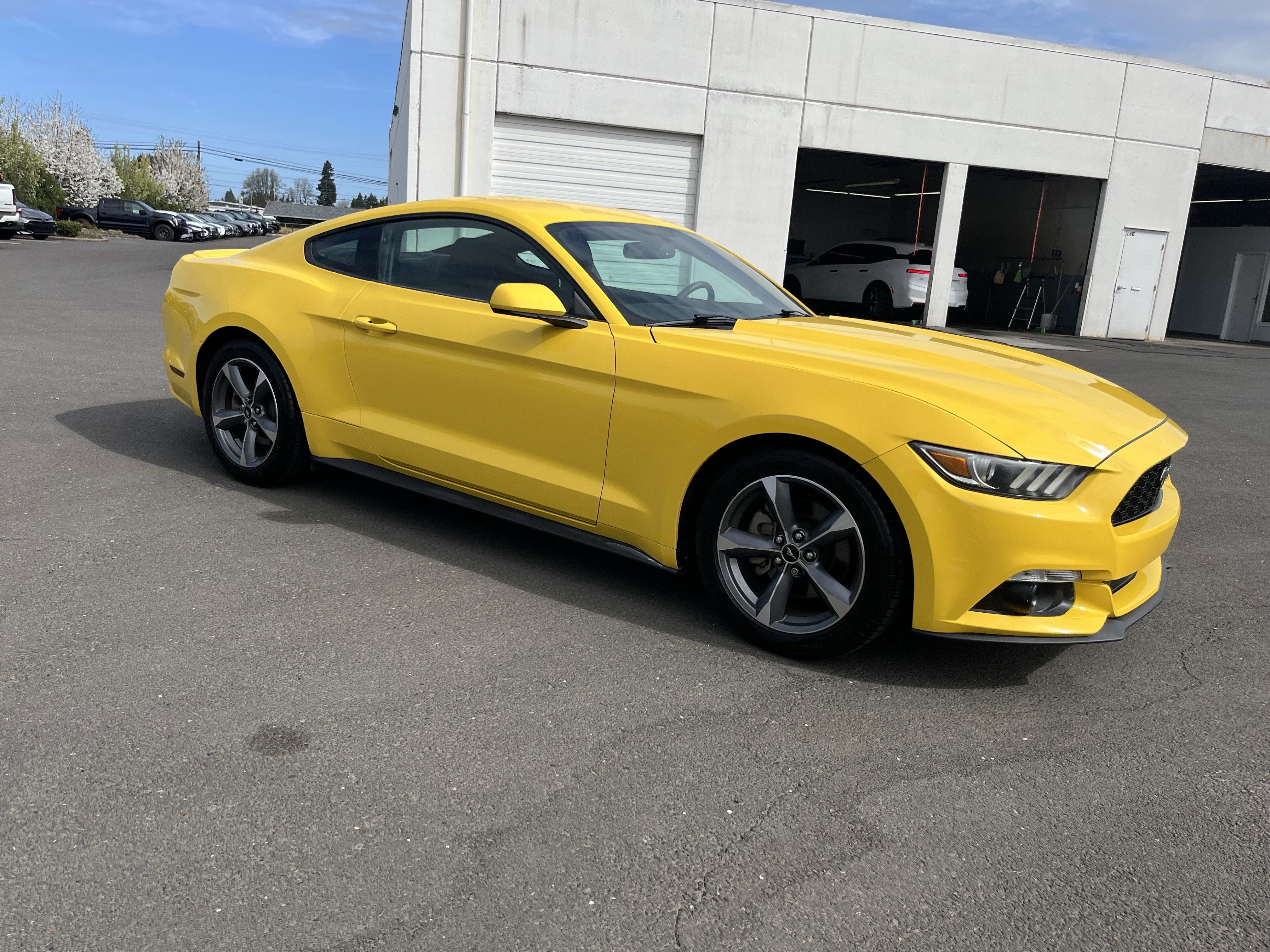 2015 Ford Mustang V6