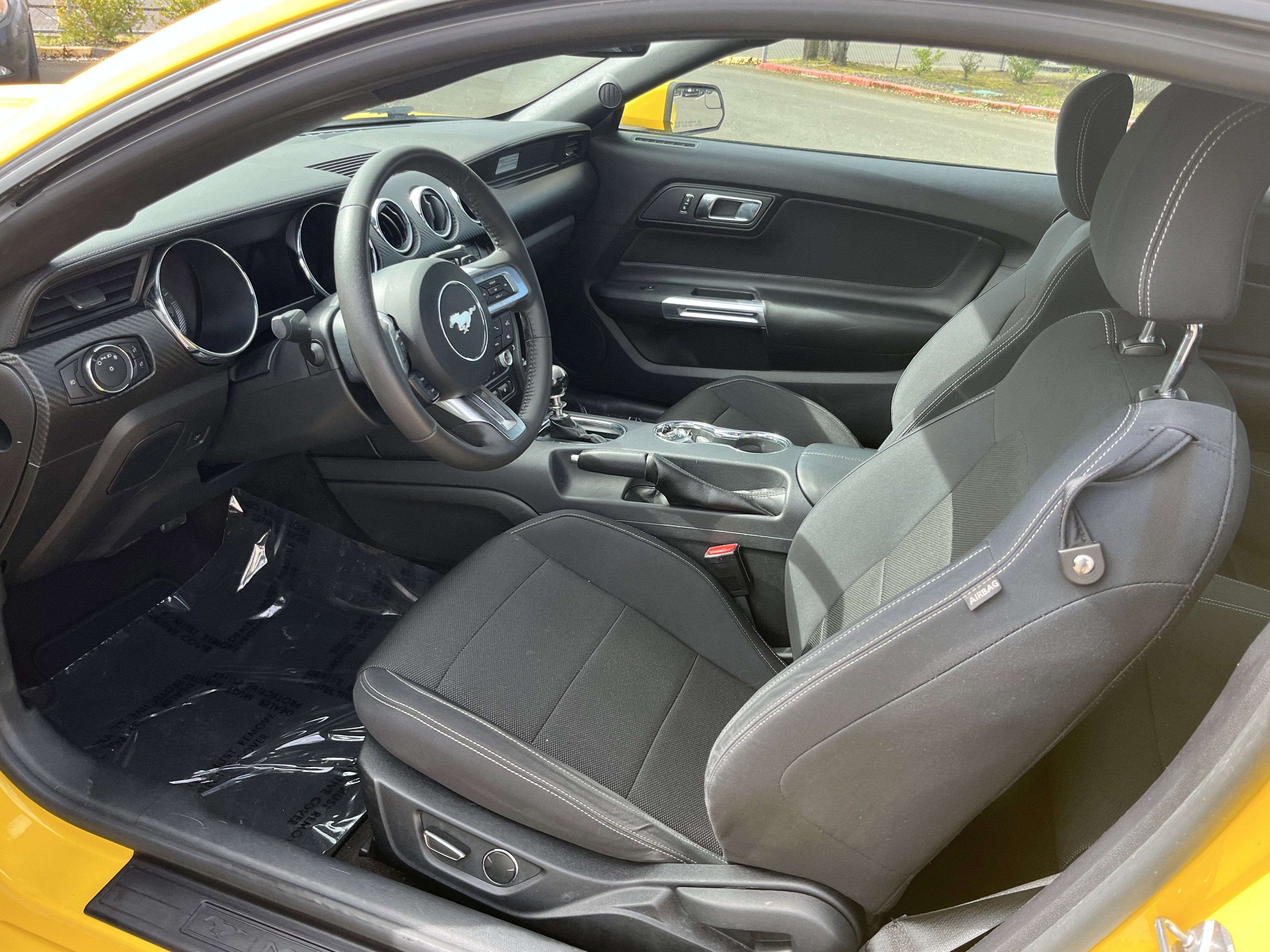 2015 Ford Mustang V6