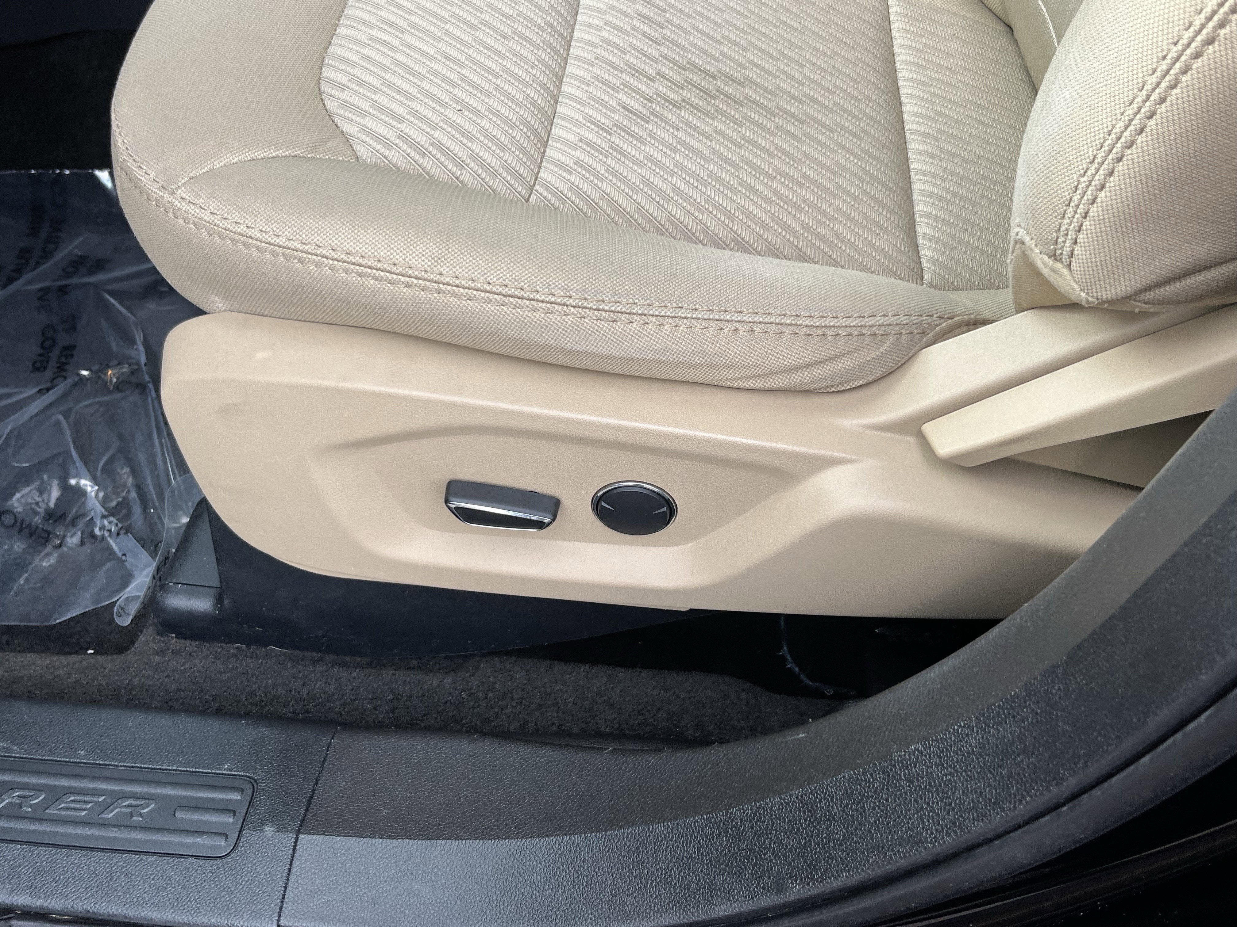 2017 Ford Explorer Base