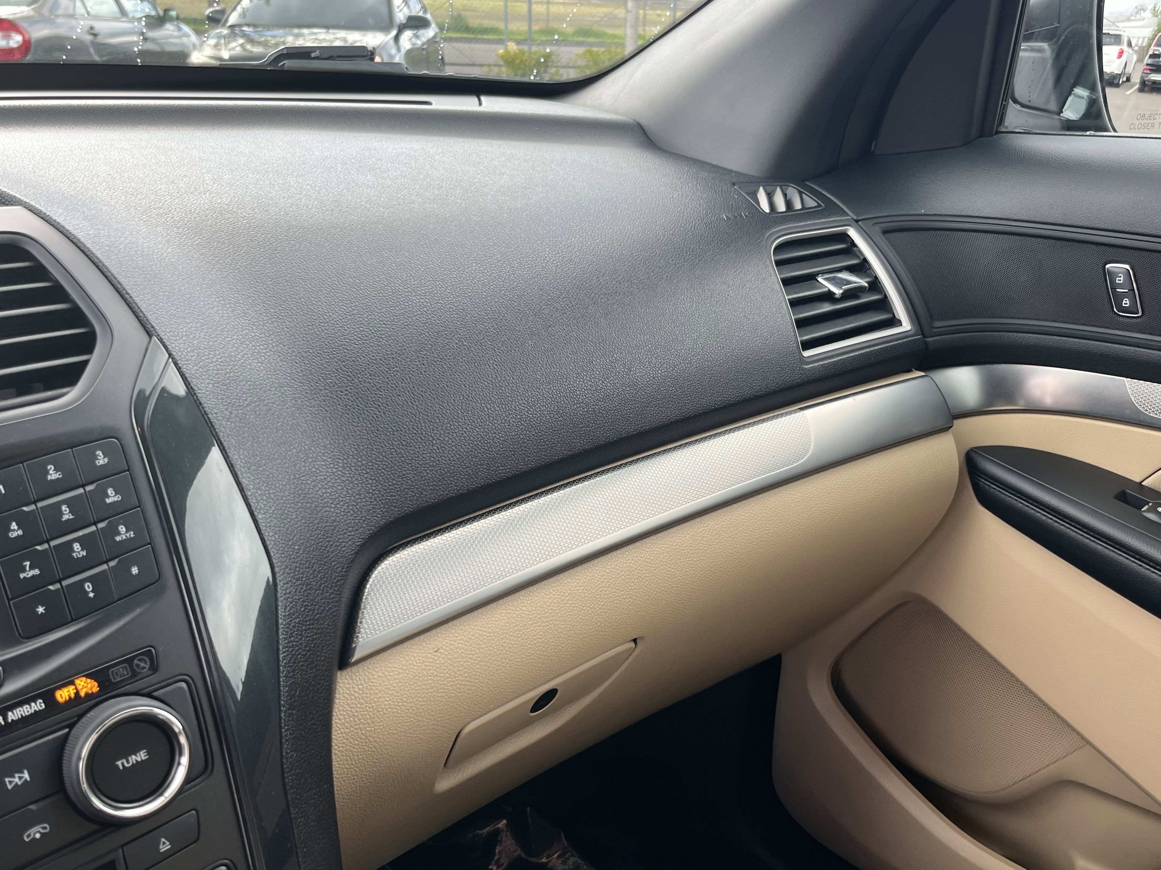 2017 Ford Explorer Base