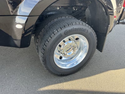 2025 Ford Super Duty F-450 DRW Platinum