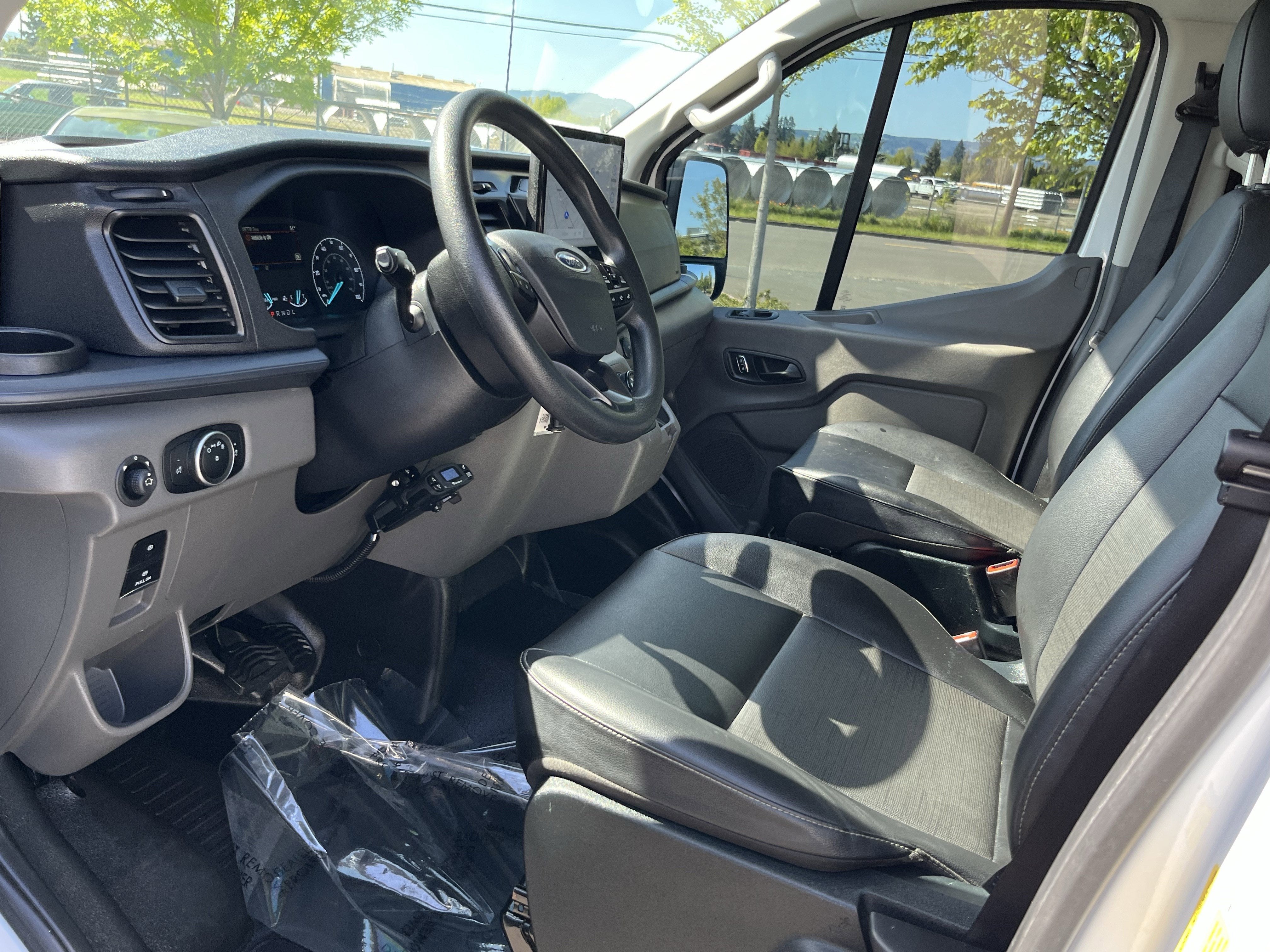 2023 Ford E-Transit Cargo Van Base