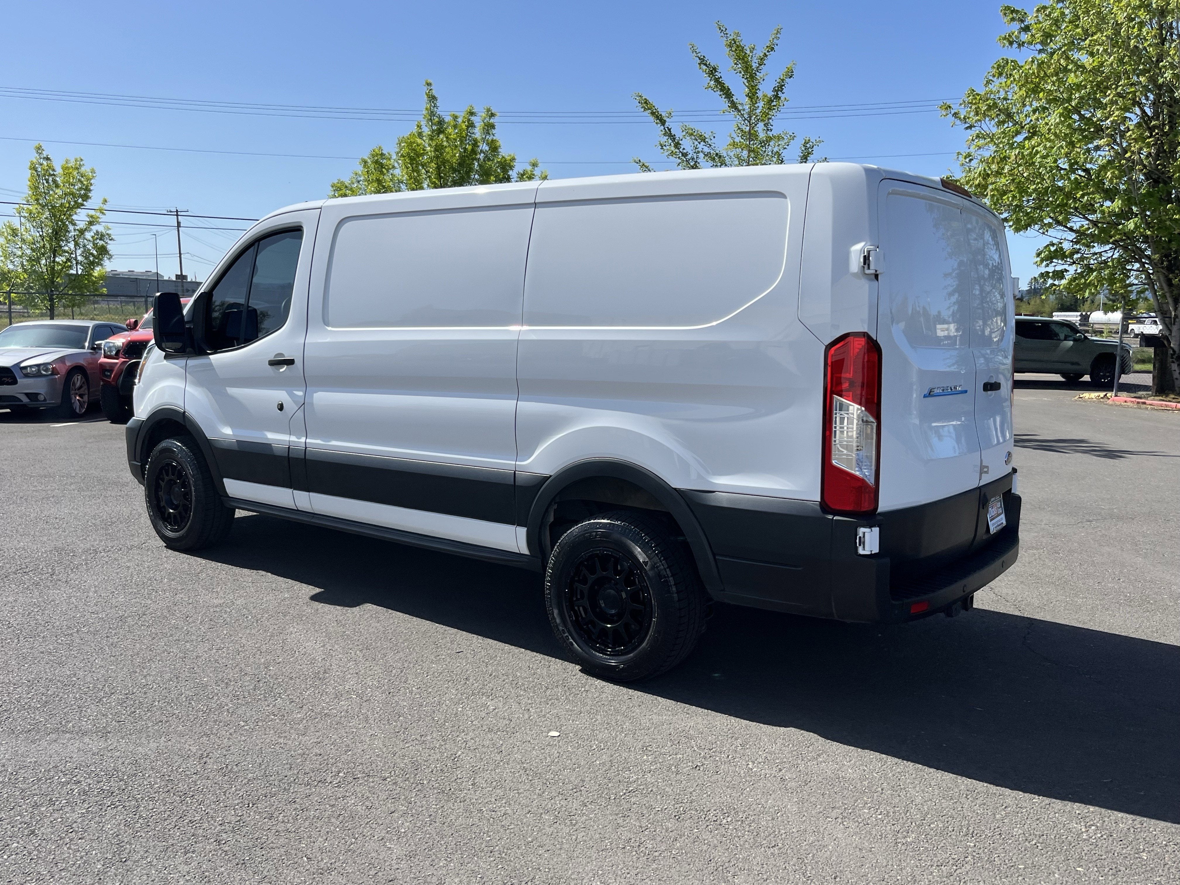 2023 Ford E-Transit Cargo Van Base