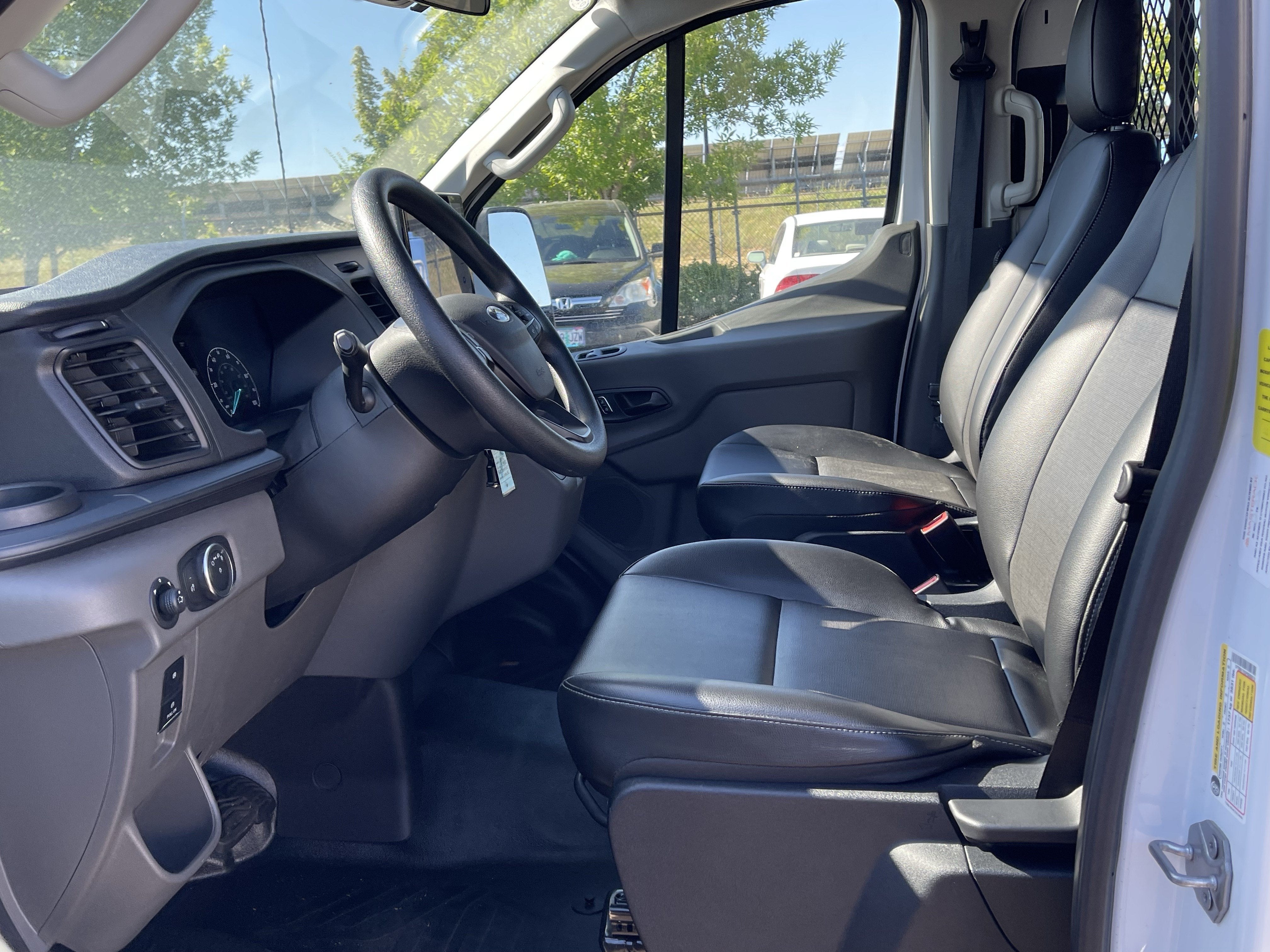 2023 Ford E-Transit Cargo Van Base