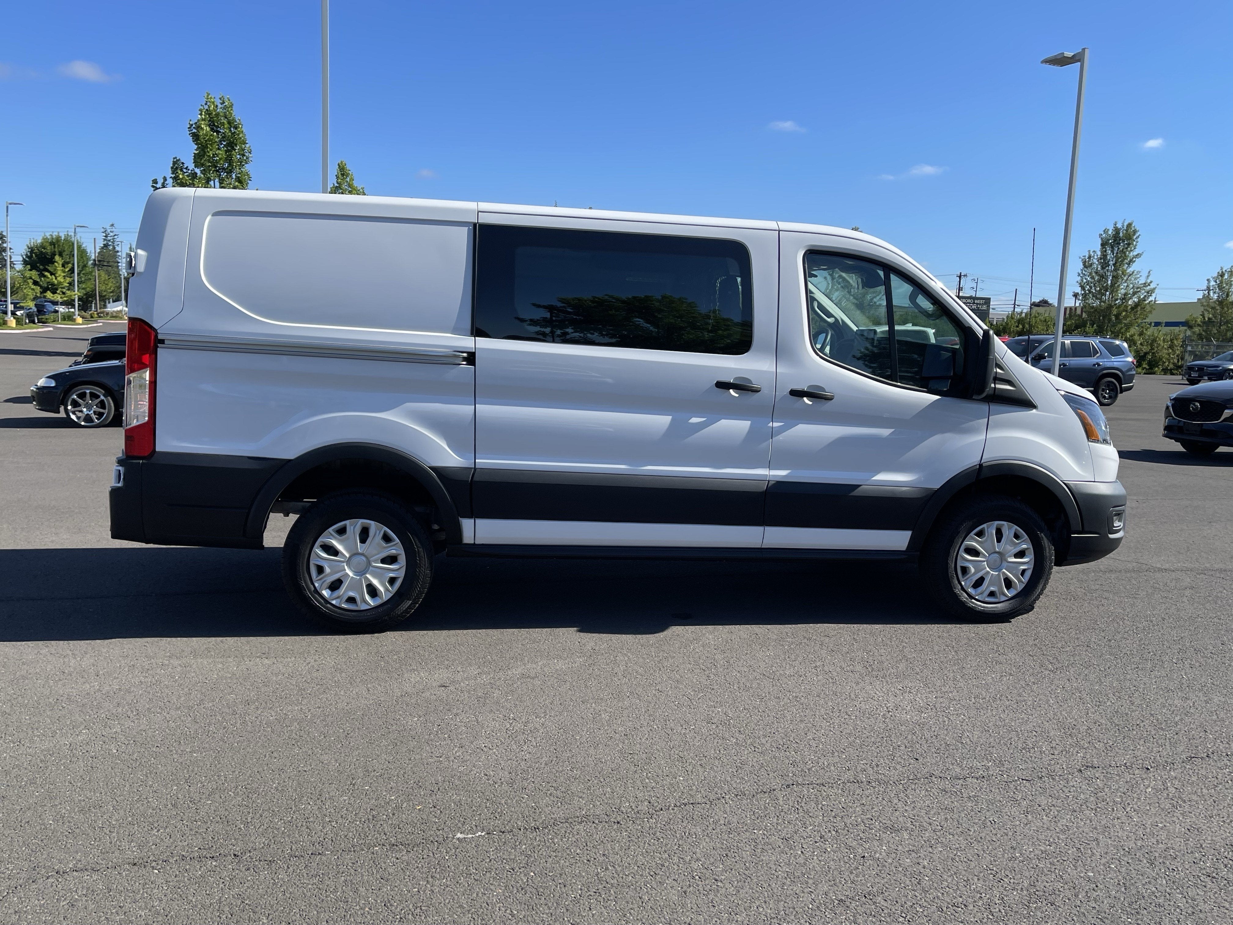 2023 Ford E-Transit Cargo Van Base