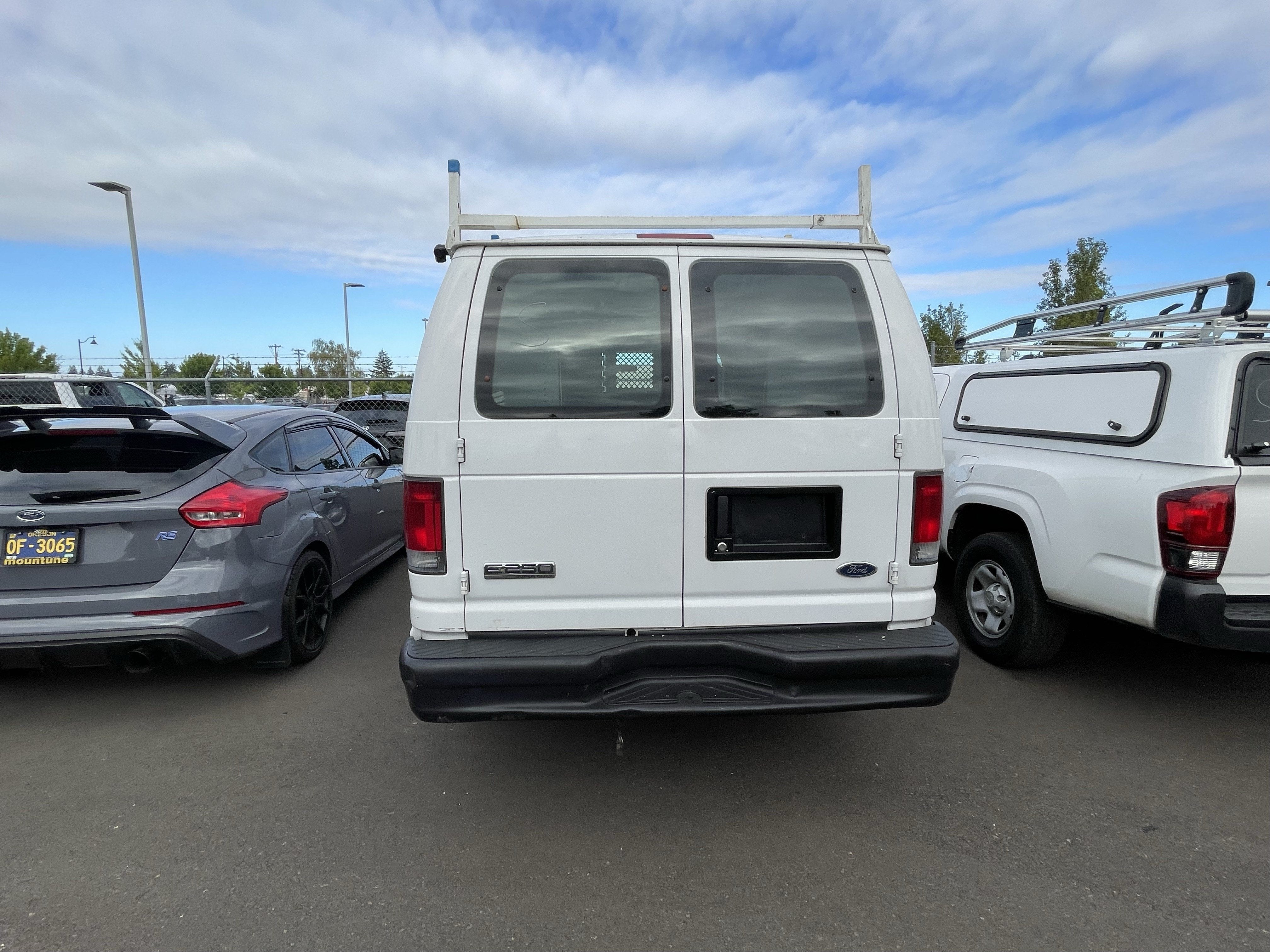 2008 Ford Econoline Cargo Van Commercial